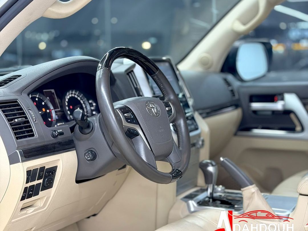 Toyota Land Cruiser VX.R 2017 - Image 3