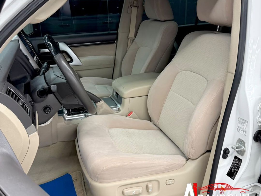 Toyota Land Cruiser VX.R 2019 - Image 2