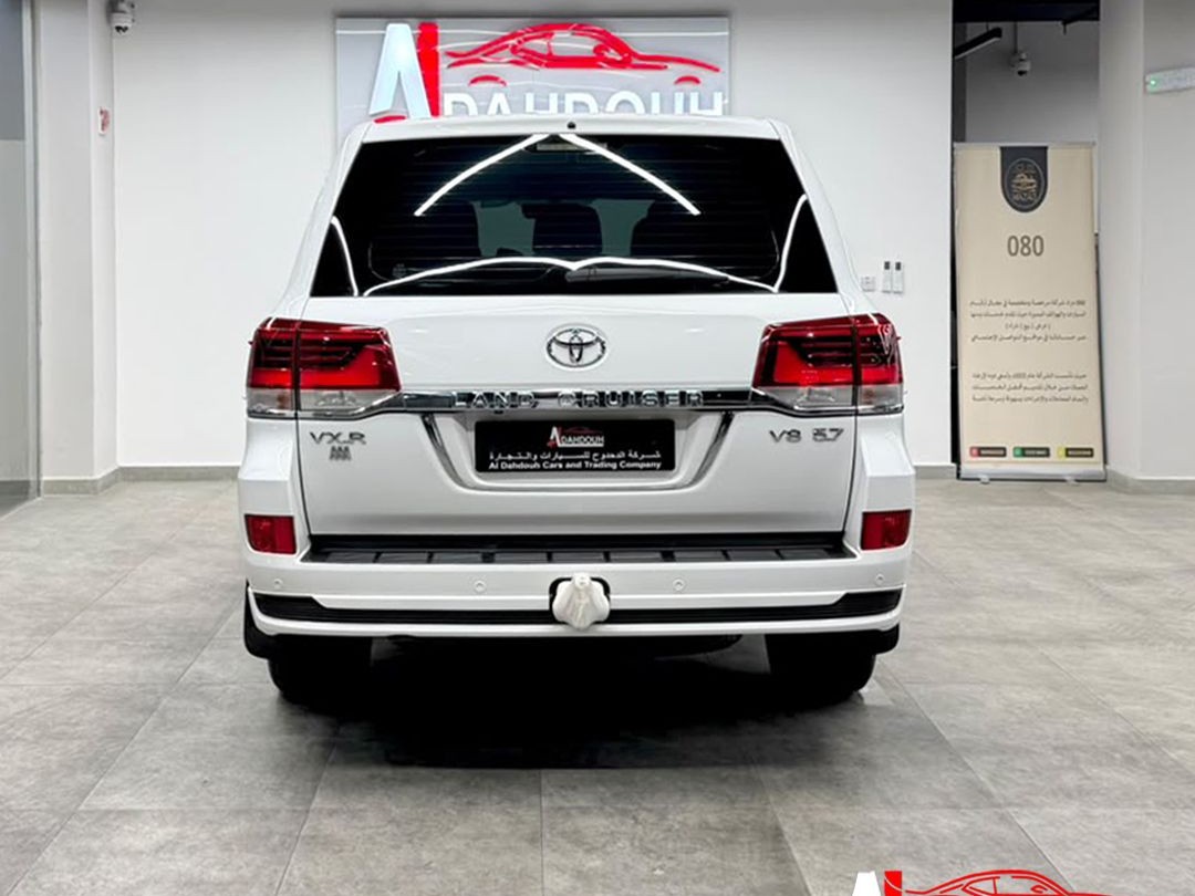 Toyota Land Cruiser VX.R 2019 - Image 4