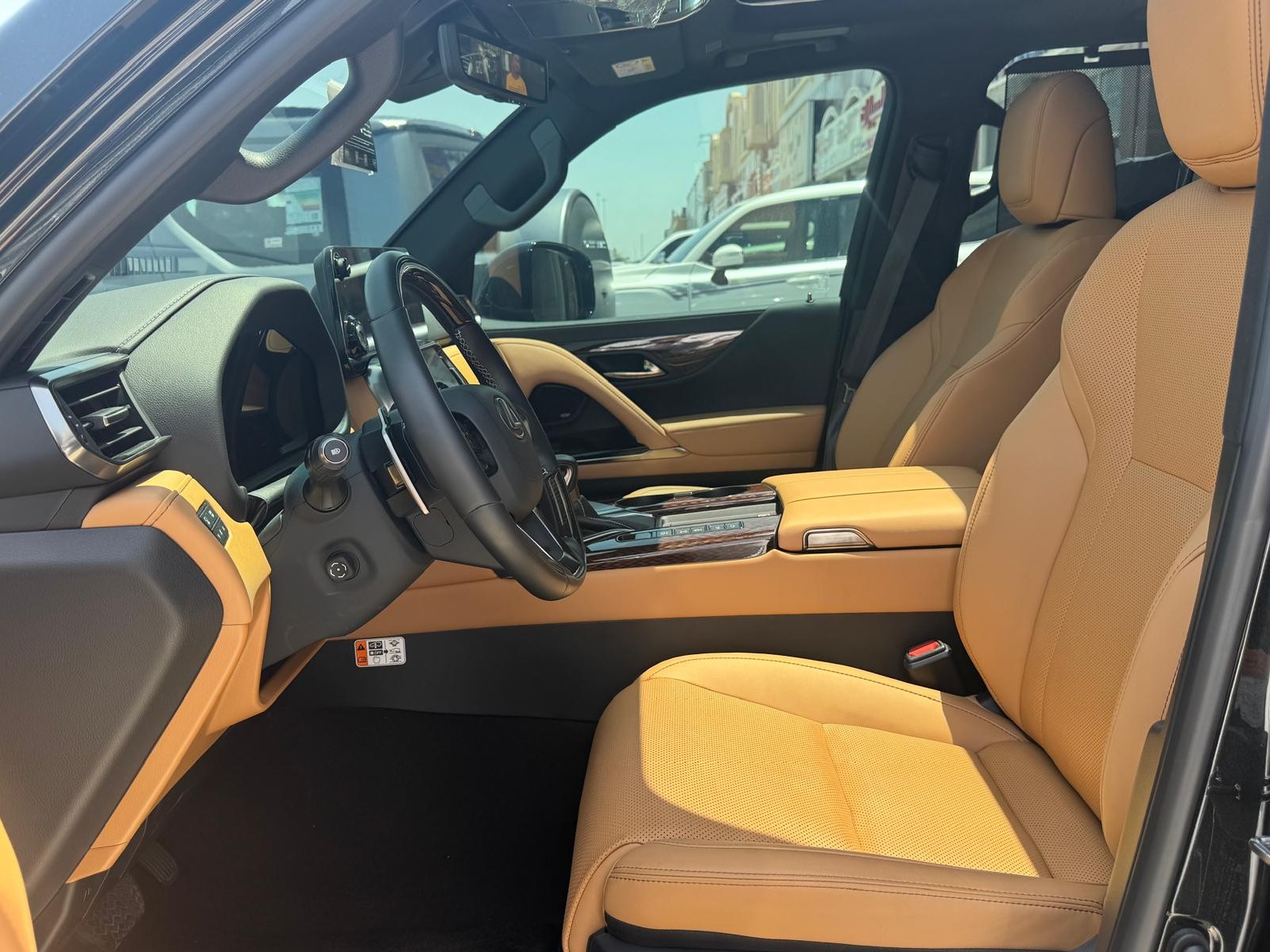 Lexus LX 600 2025 - Image 3