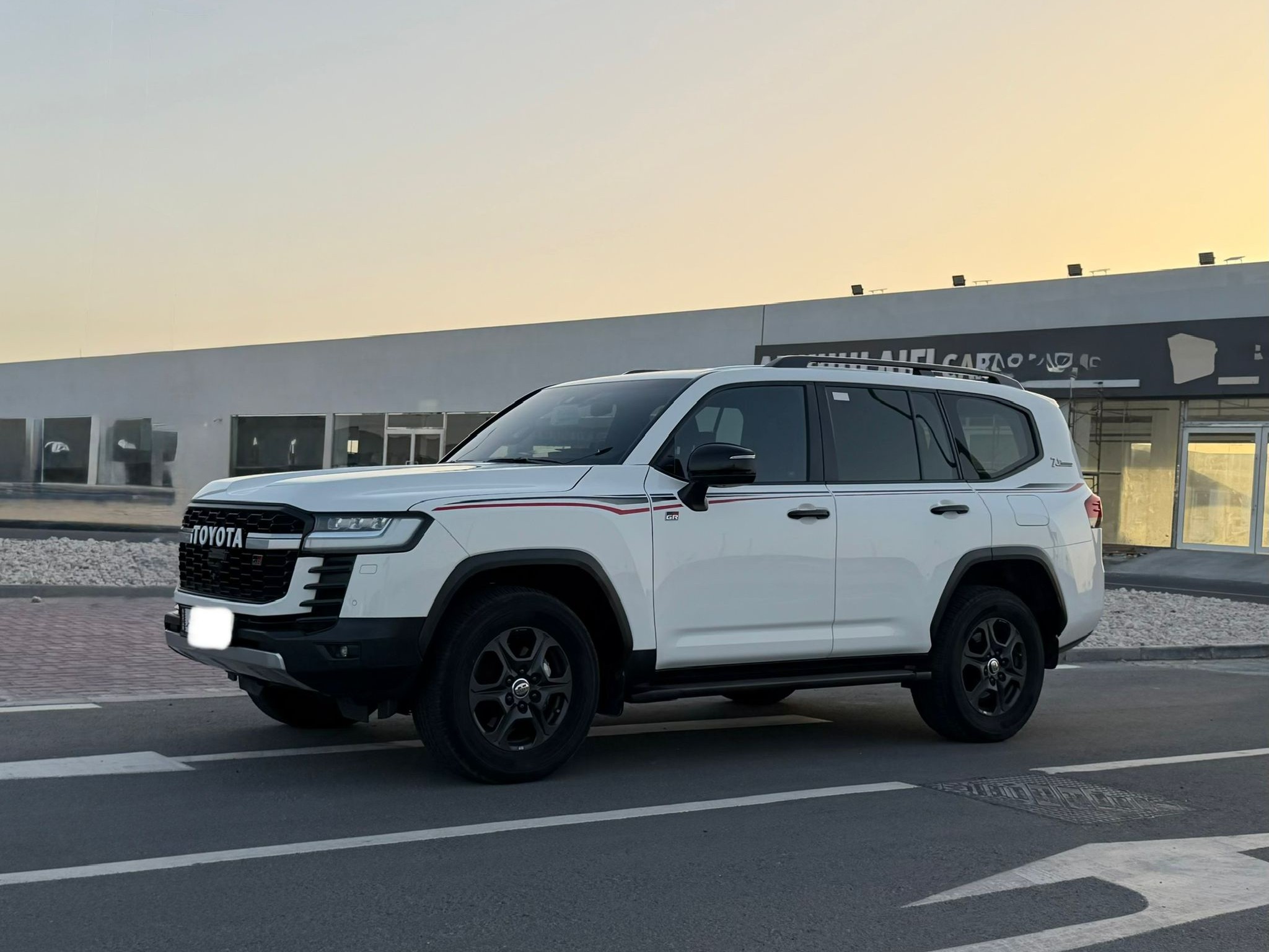Toyota Land Cruiser G/R 2022 - Image 3
