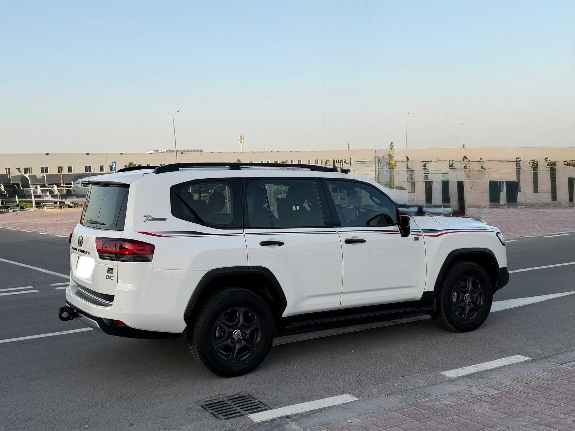 Toyota Land Cruiser G/R 2022 - Image 4