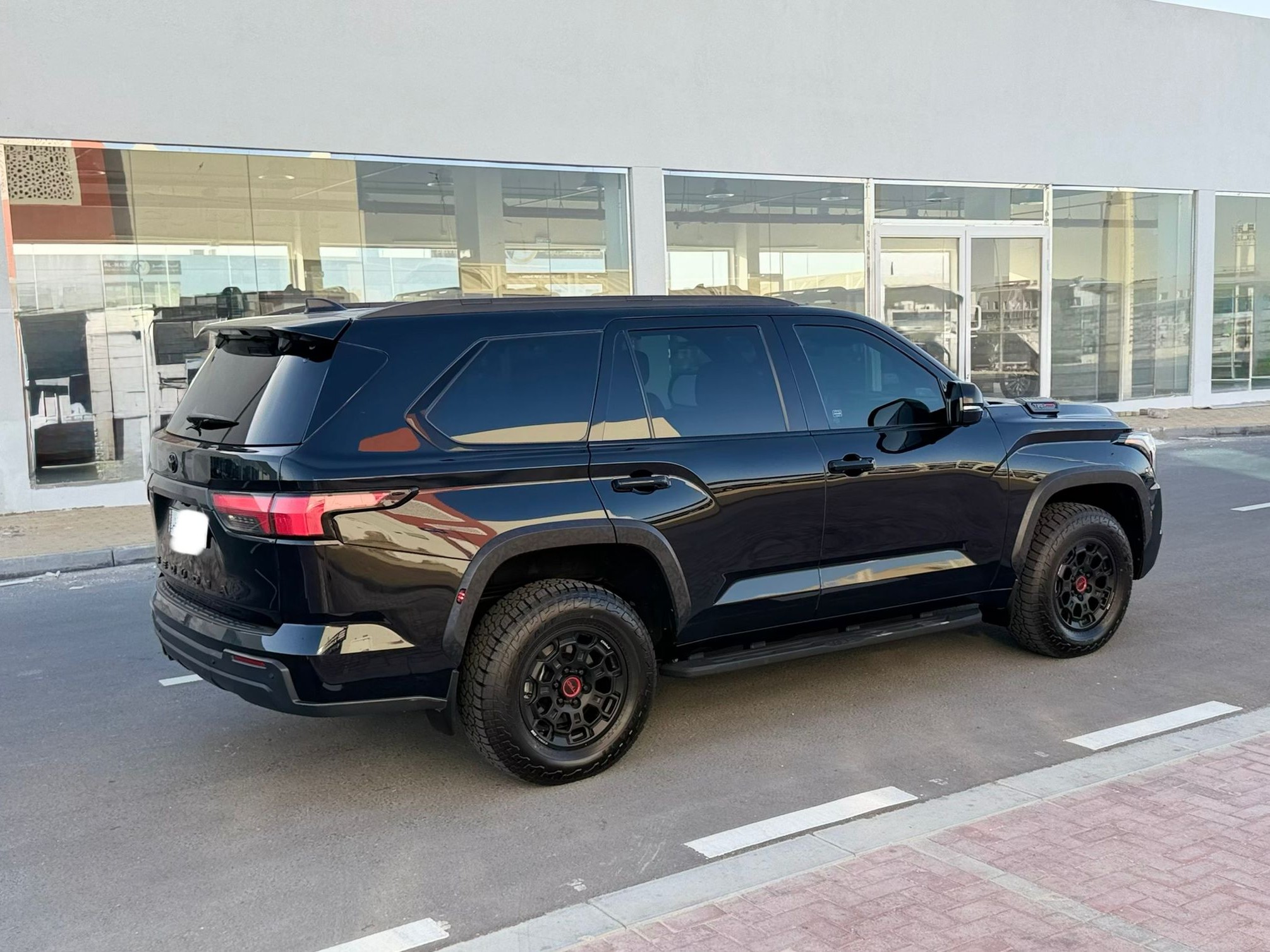 Toyota Sequoia 2024 - Image 3