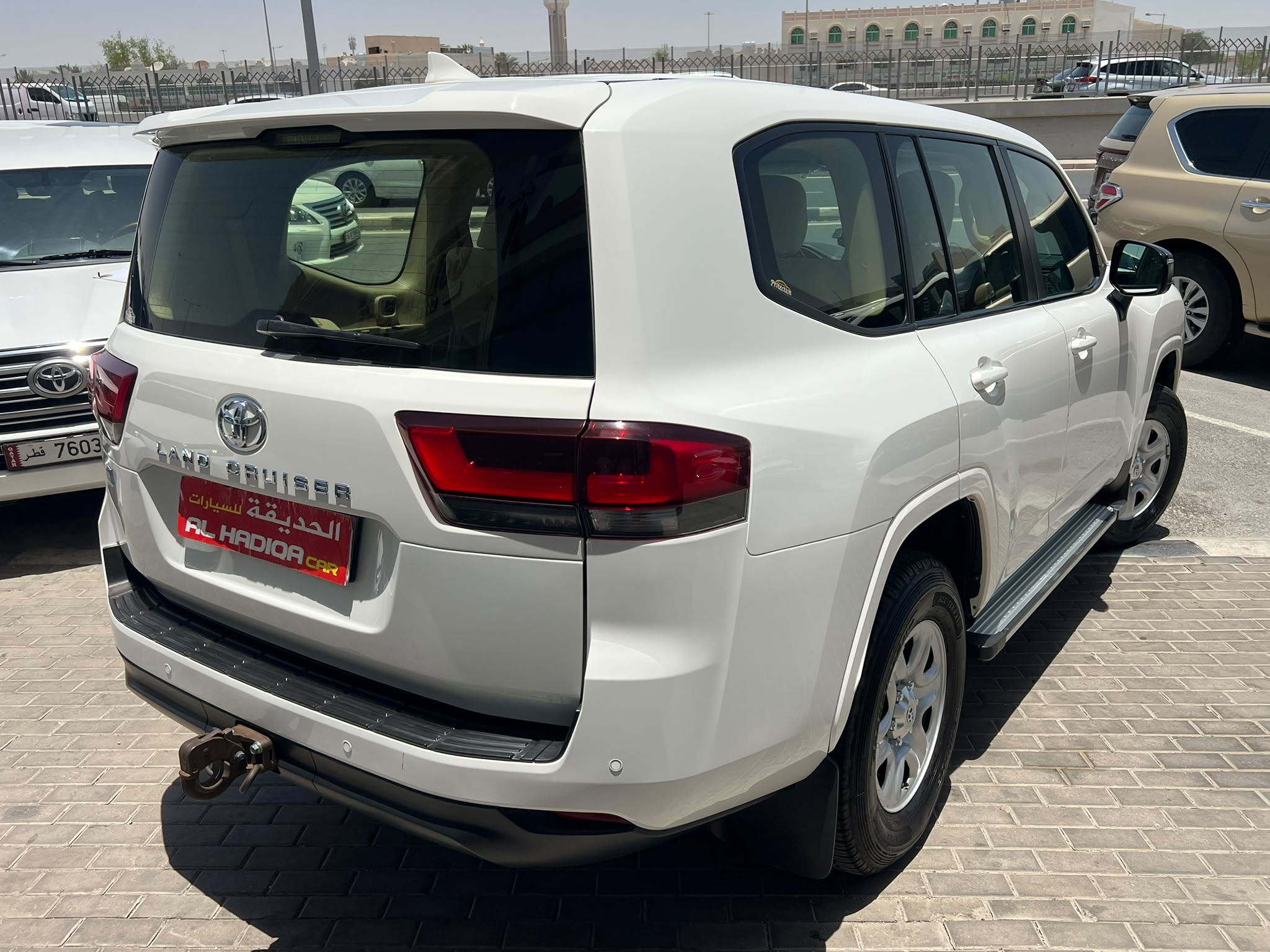 Toyota Land Cruiser G standard 2023 - Image 4