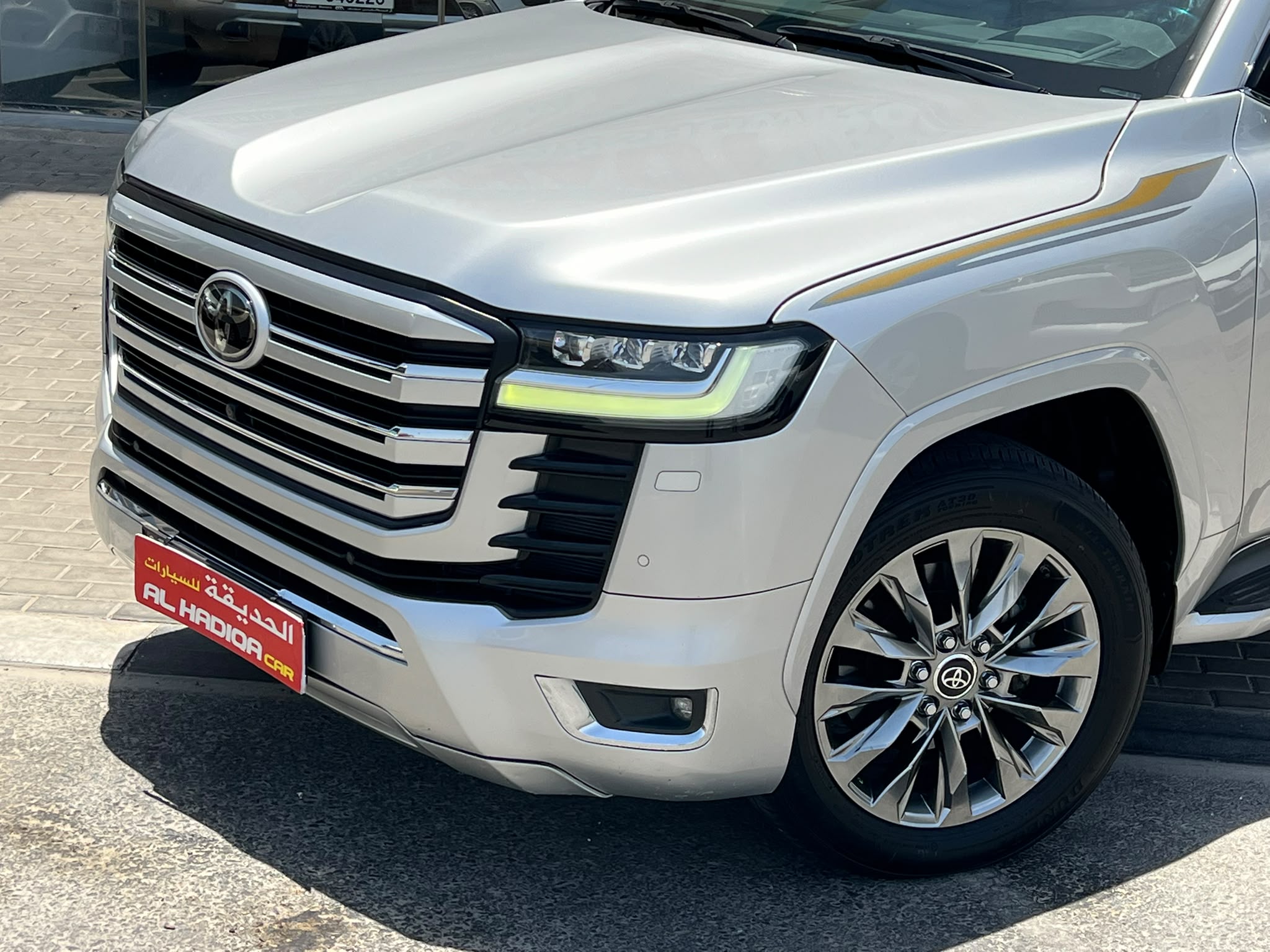 Toyota Land Cruiser VX.R 2022 - Image 3