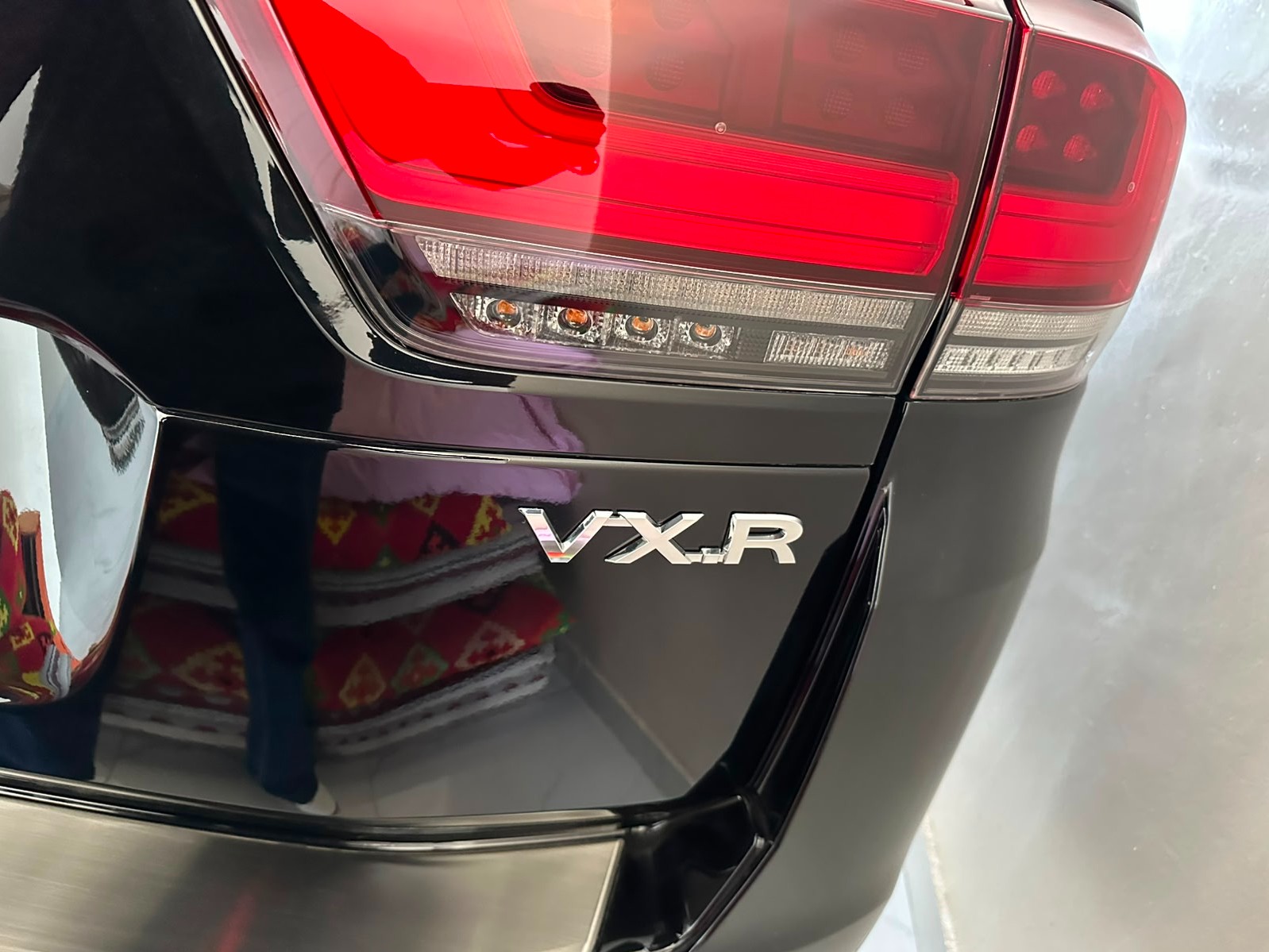 Toyota Land Cruiser VXR Limited 2025 - Image 4