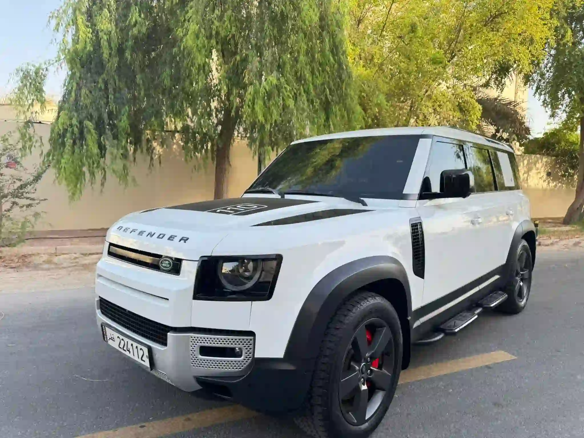 Land Rover Defender 110 2023