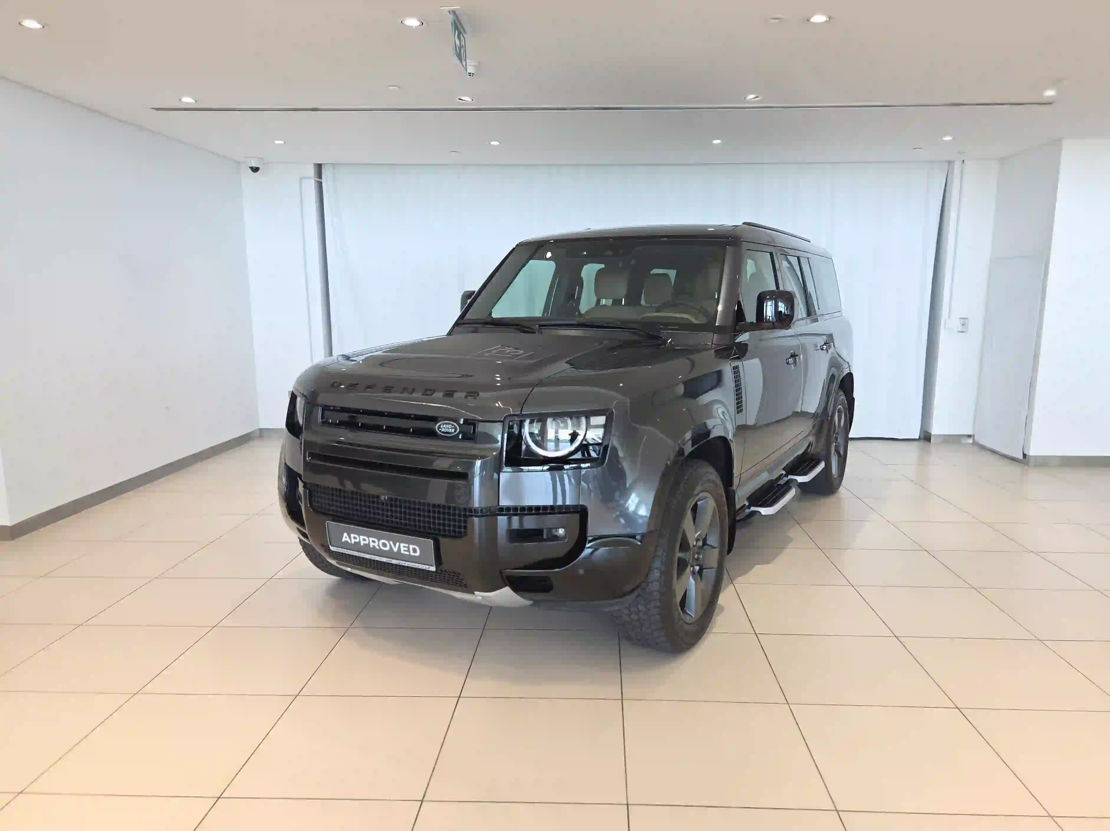 Land Rover Defender 130 3.0i6 SE 2026