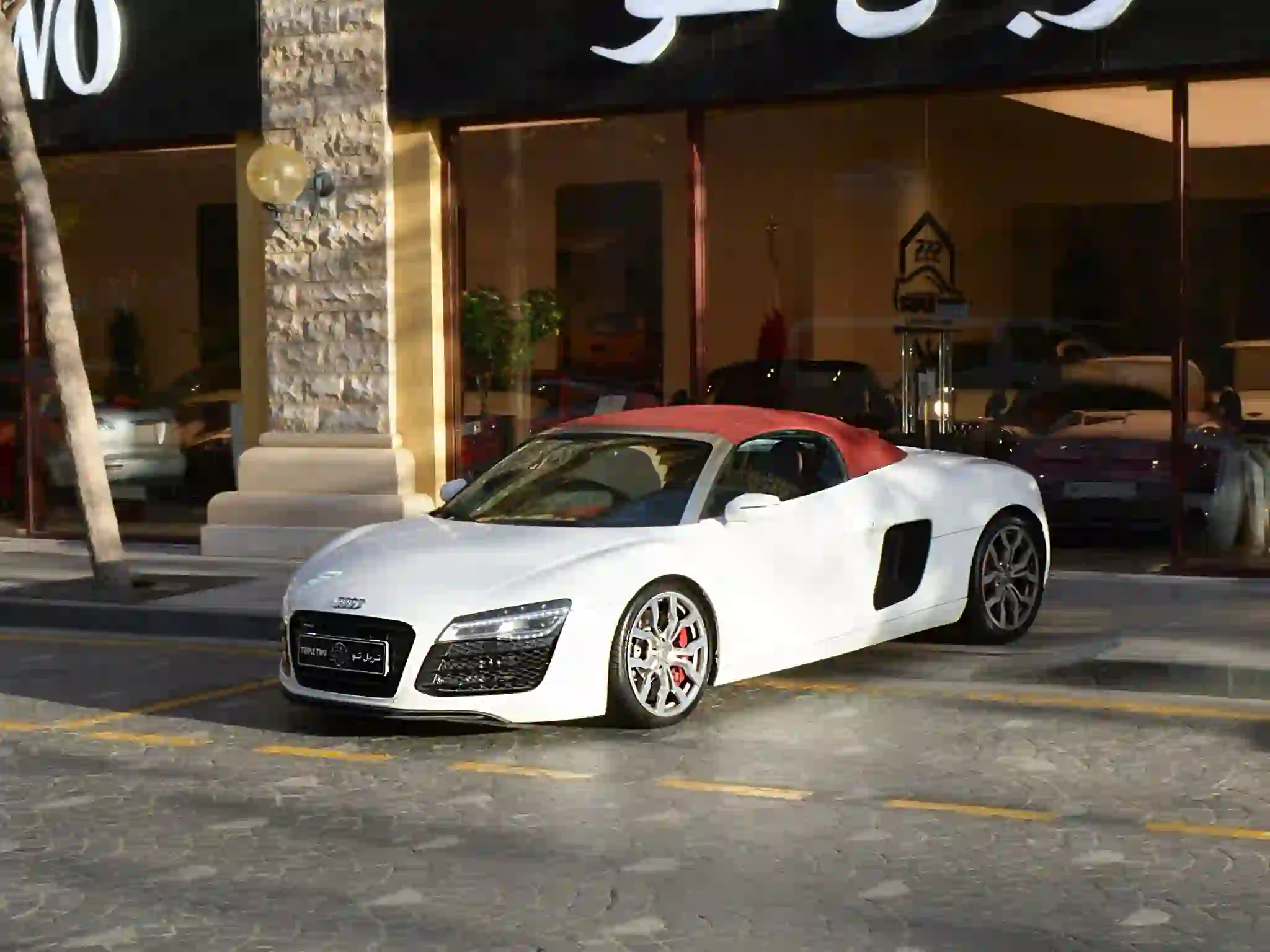 Audi R8 Quattro Spyder 5.2  2016 - Image 4