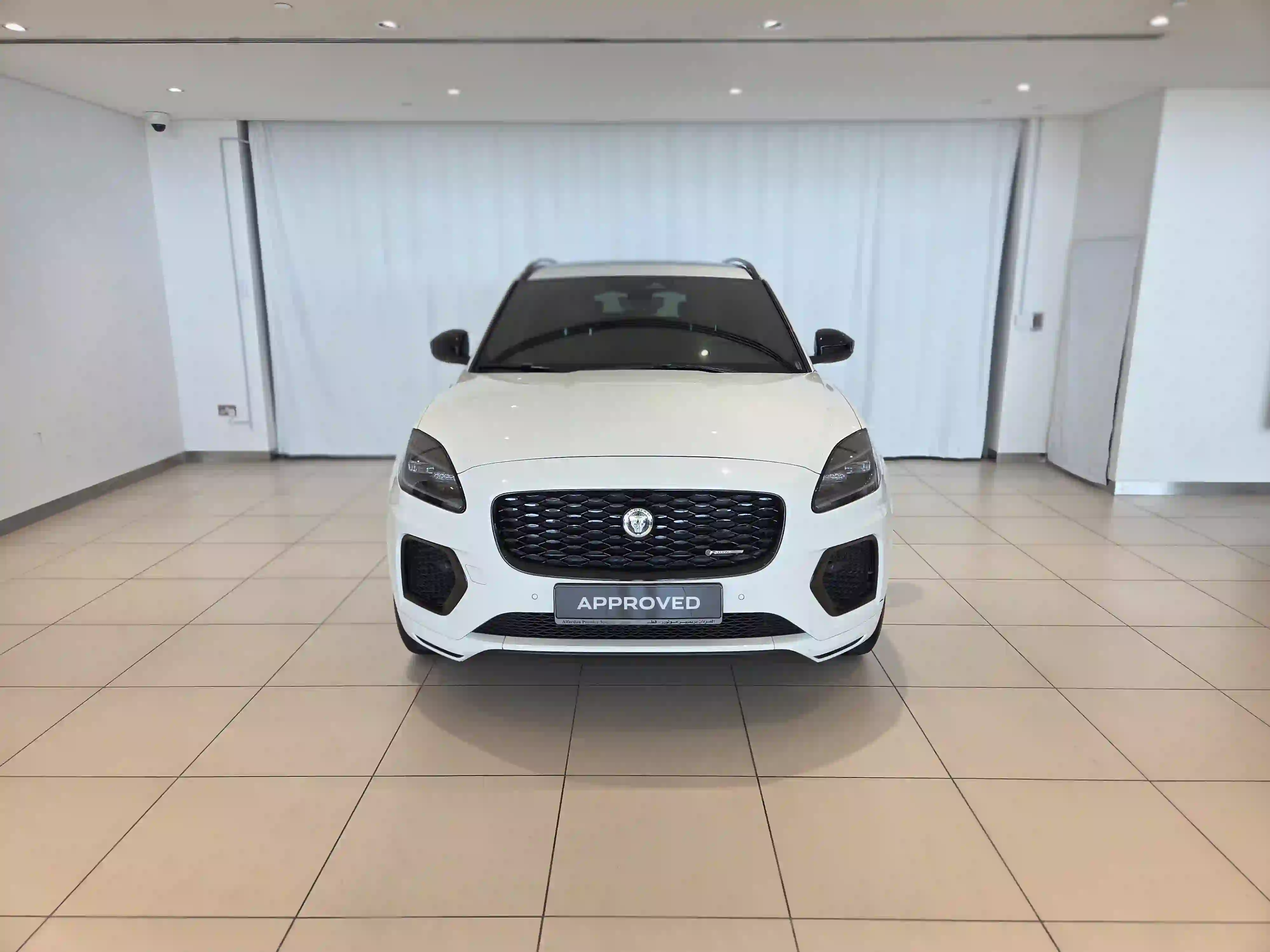 Jaguar E-pace 2024 - Image 4