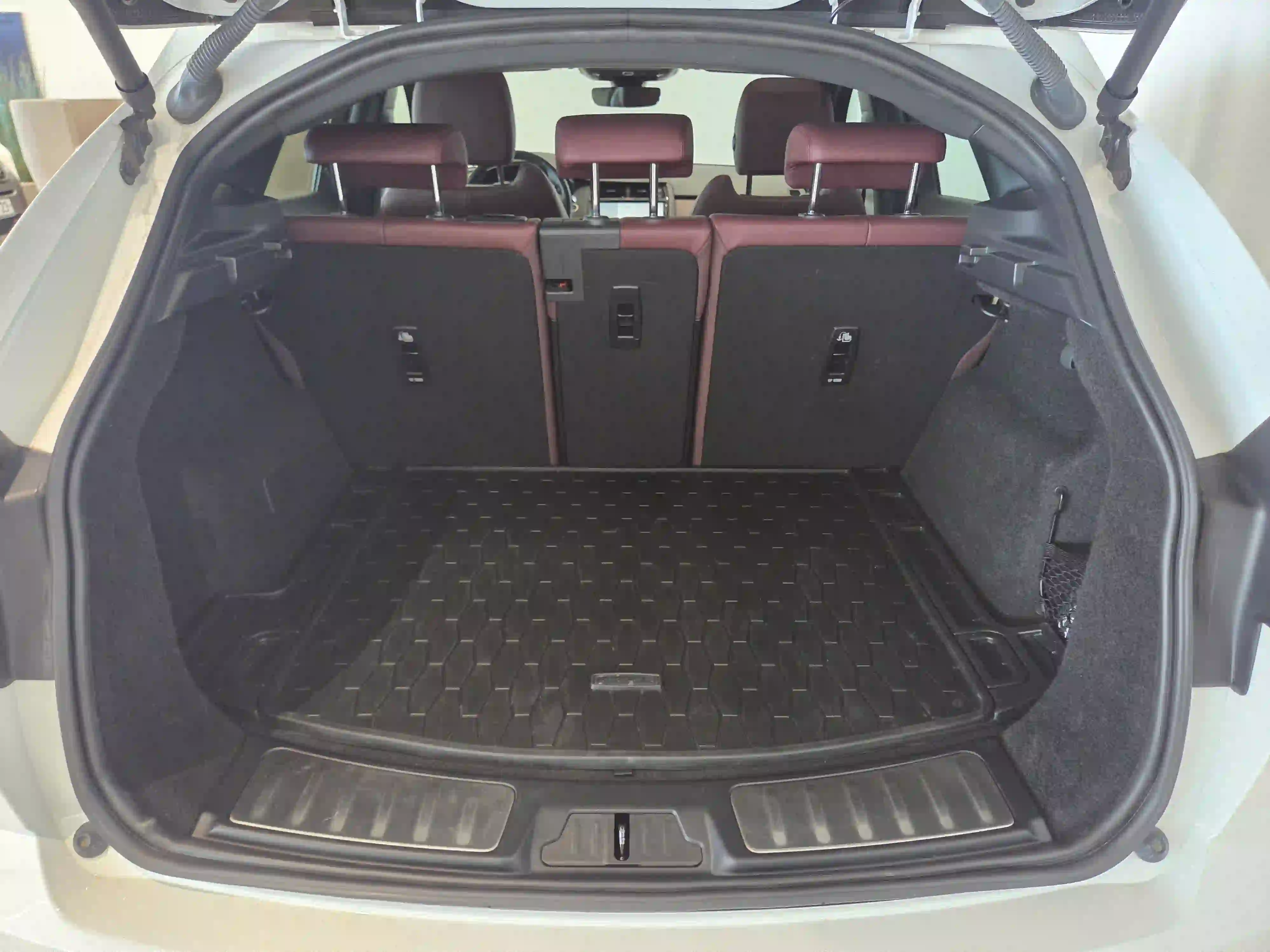 Jaguar E-pace 2024 — photo 13 for sale in Qatar