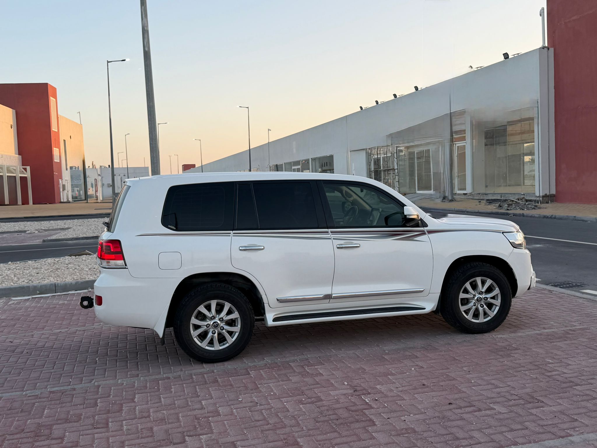 Toyota Land Cruiser GX.R 2018 - Image 4