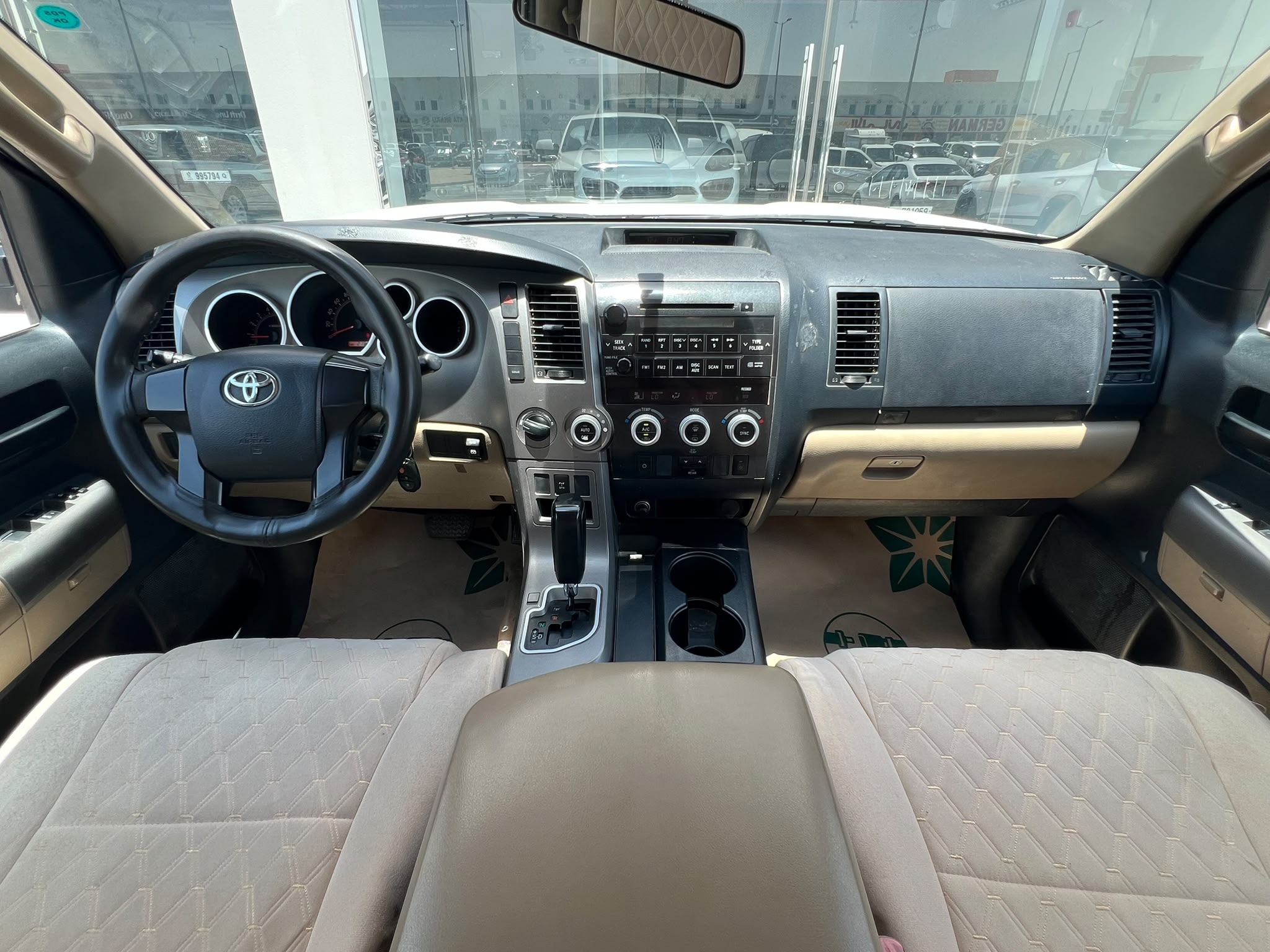 Toyota Sequoia 2014 - Image 2