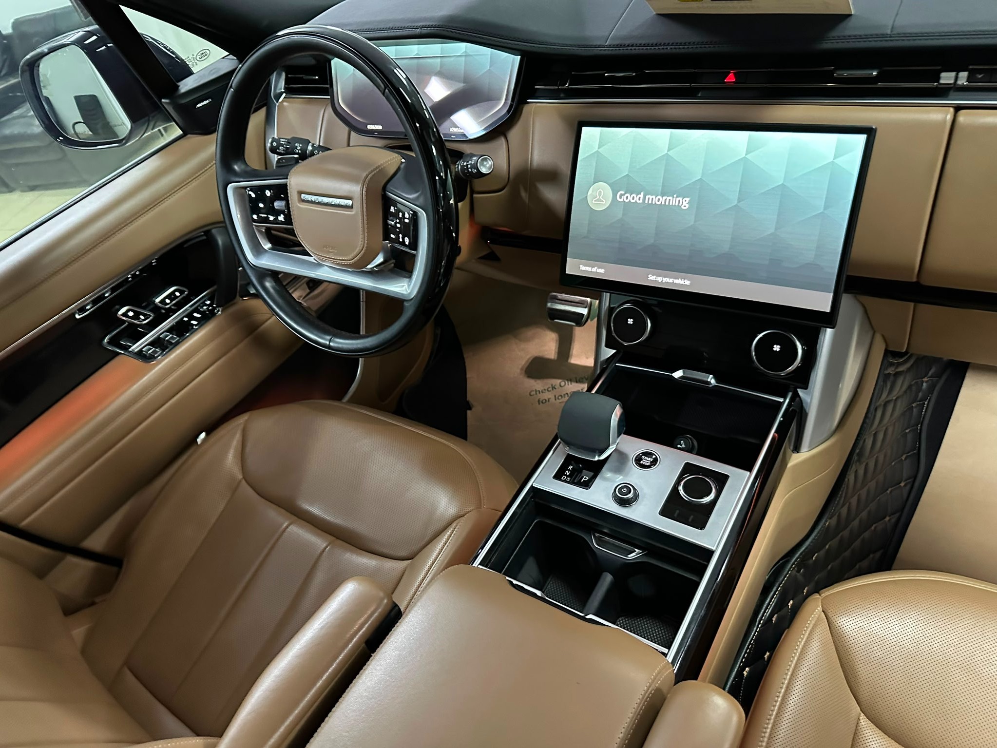Land Rover Range Rover HSE 2023 - Image 4