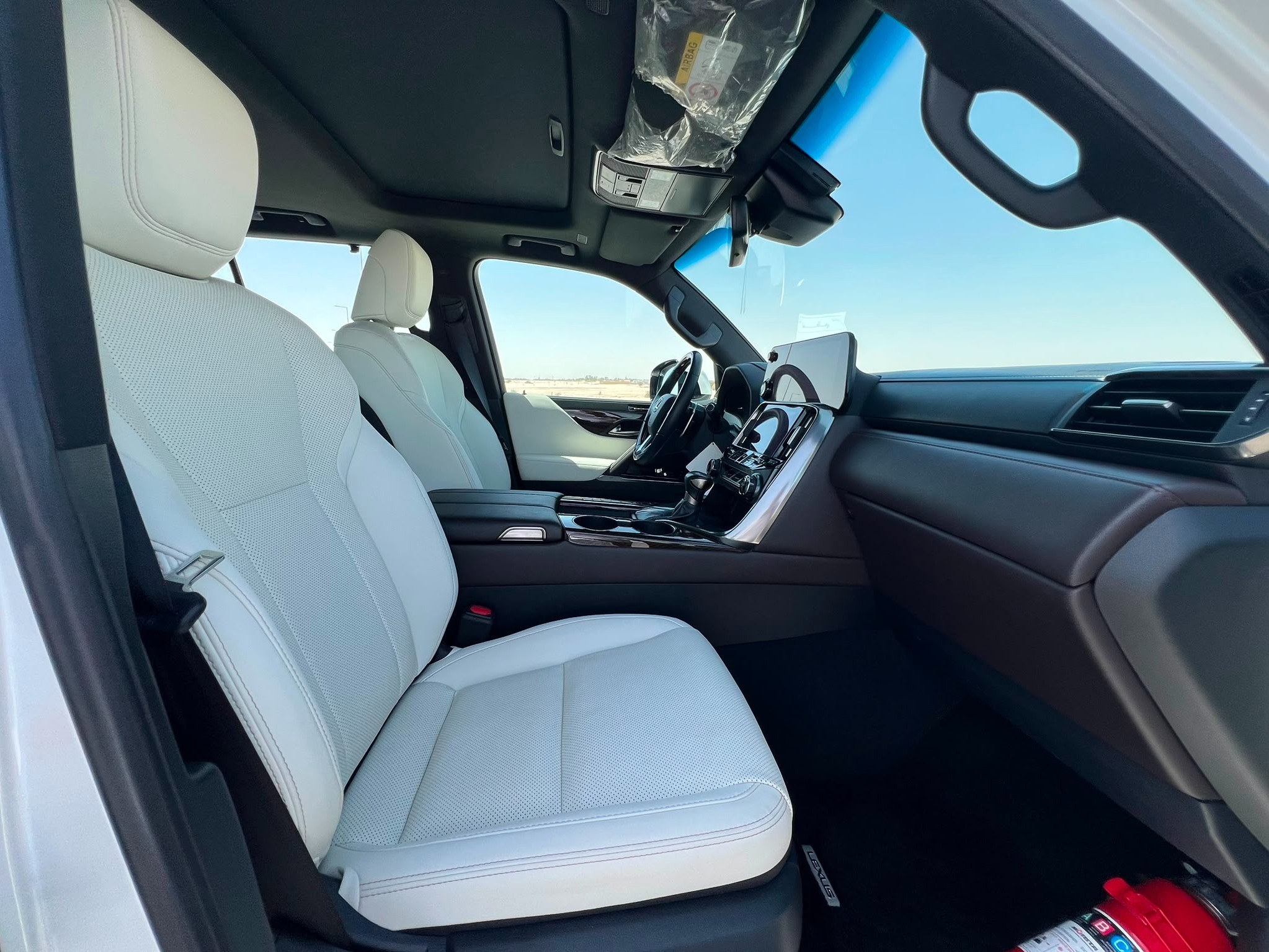 Lexus LX 600 2024 - Image 4