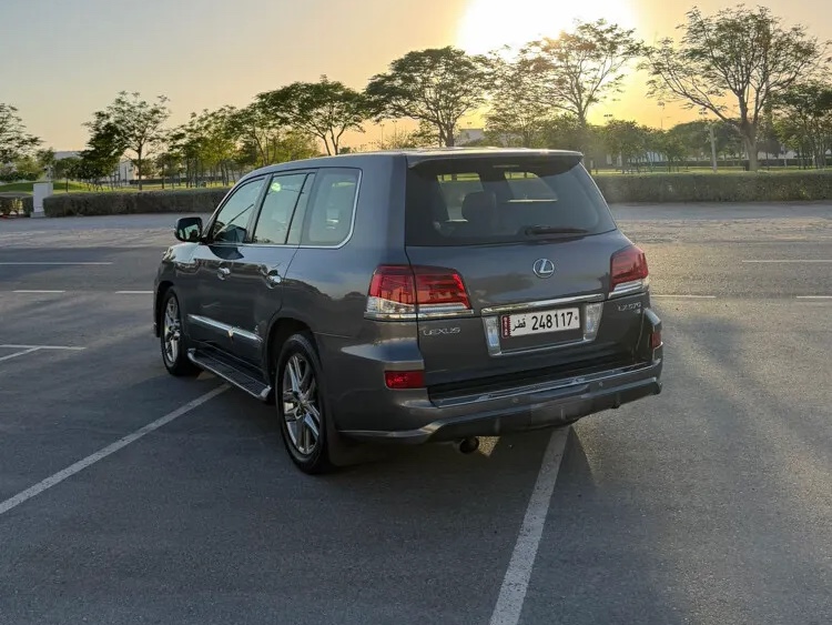 Lexus LX 570 S 2014 - Image 3