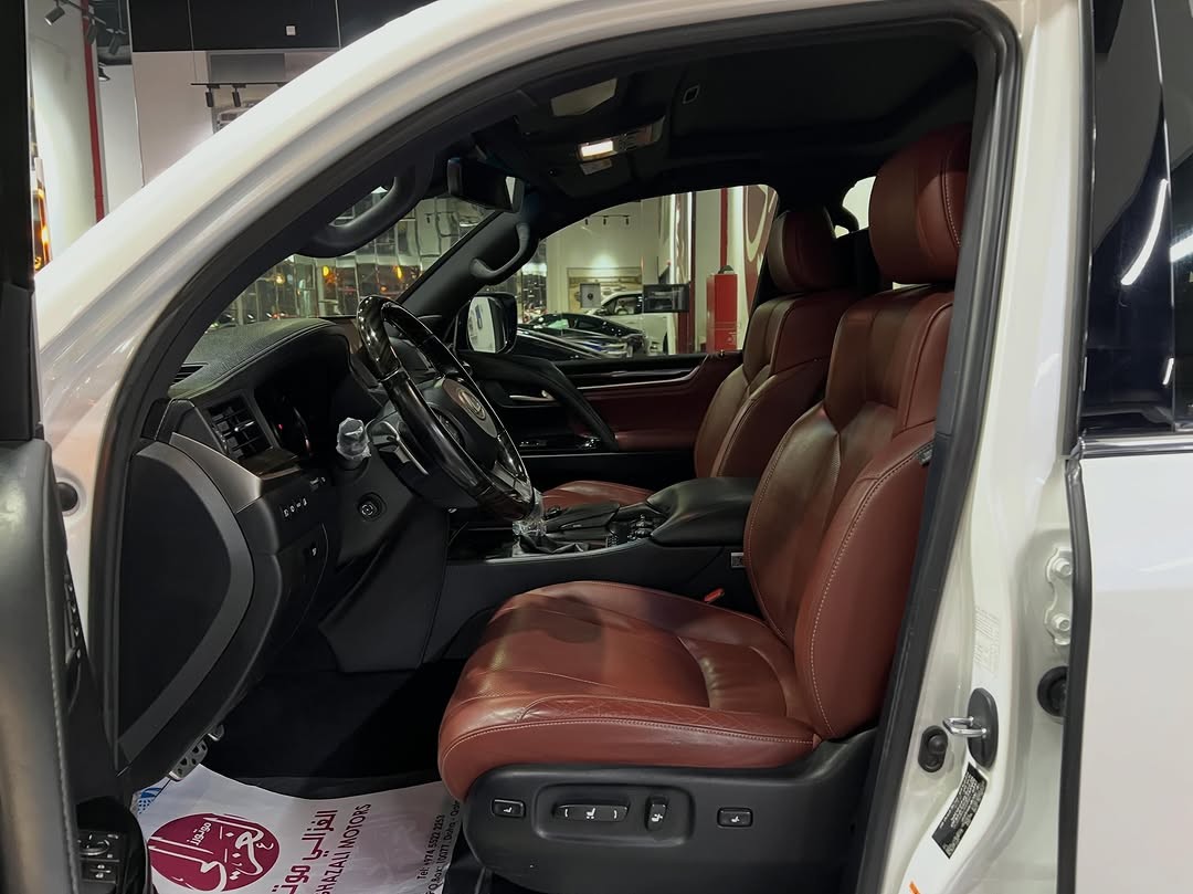 Lexus LX 570 S 2018 - Image 3