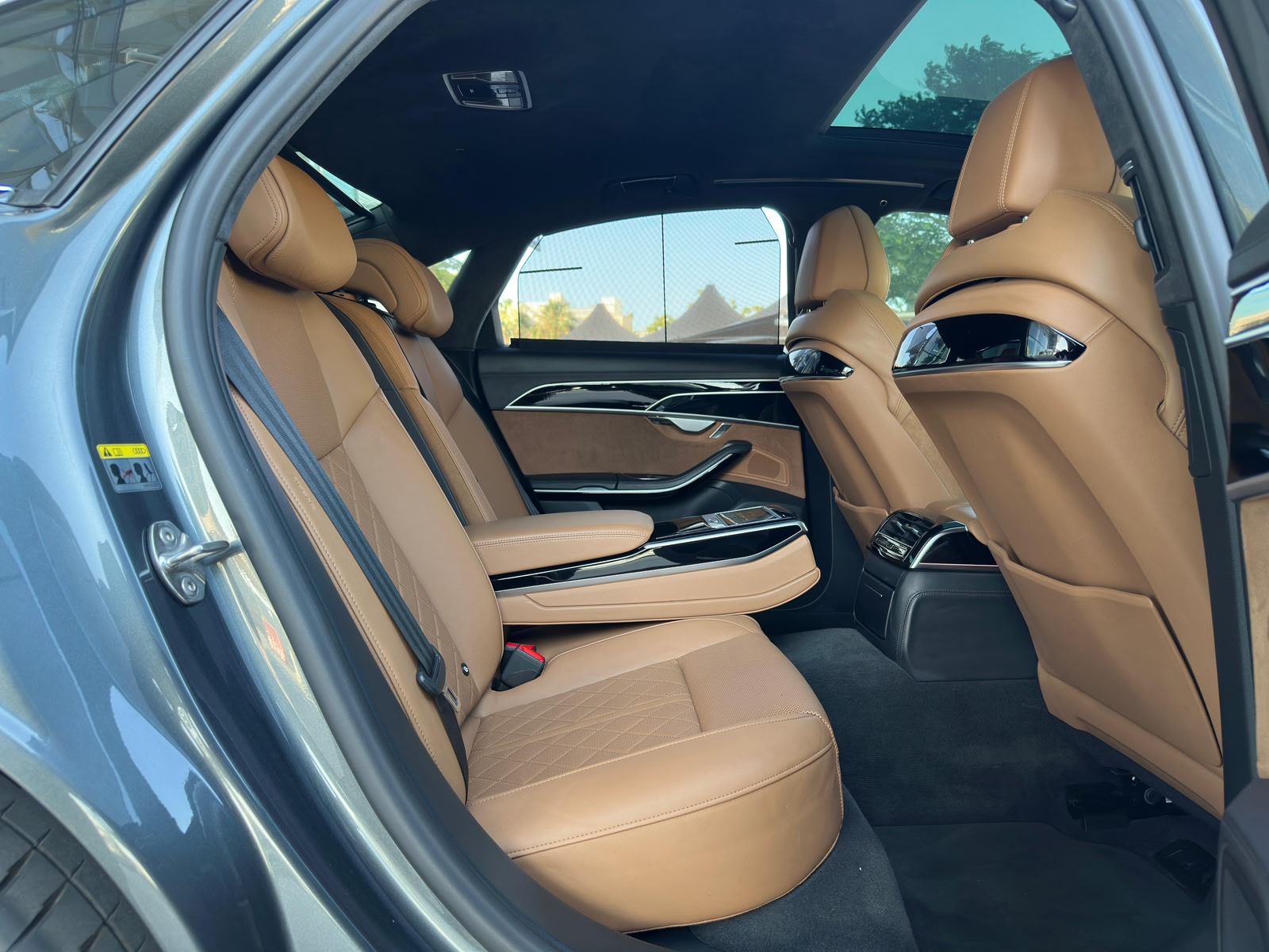 Audi s8 2020 - Image 4