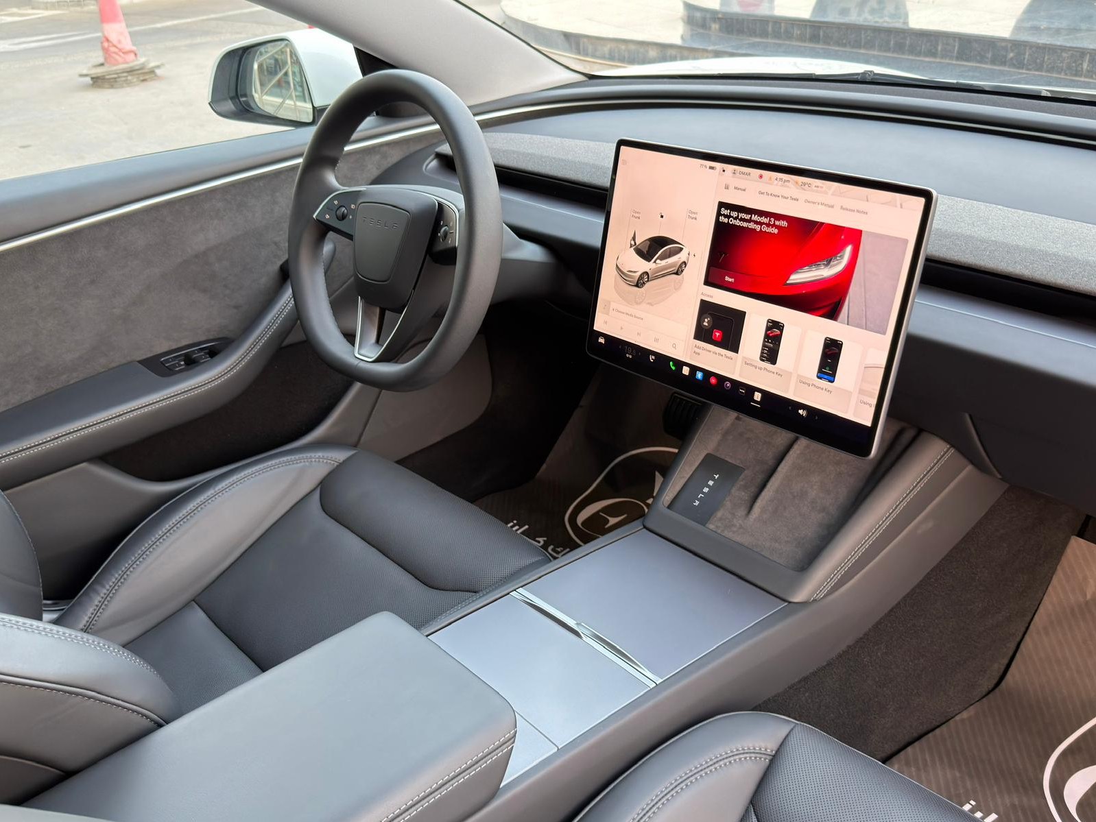 Tesla Model 3  2025 - Image 4
