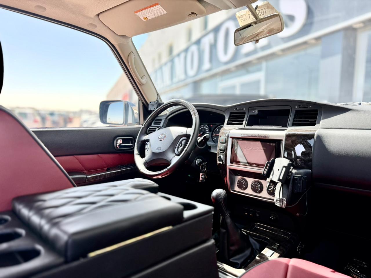 Nissan Patrol Super Safari 2024 - Image 2