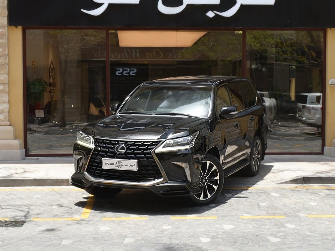 Lexus LX 570 S Black Edition 2016