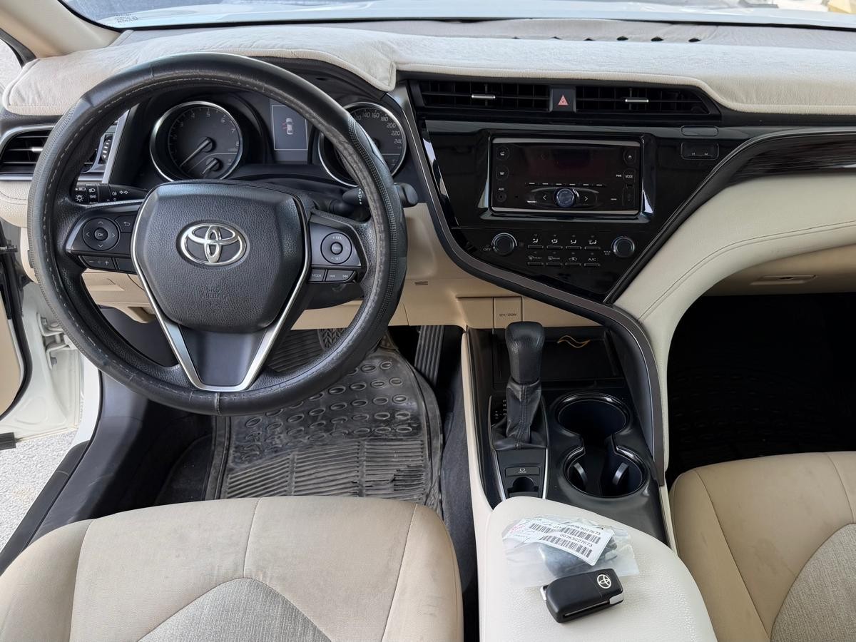 Toyota Camry LE 2019 - Image 3