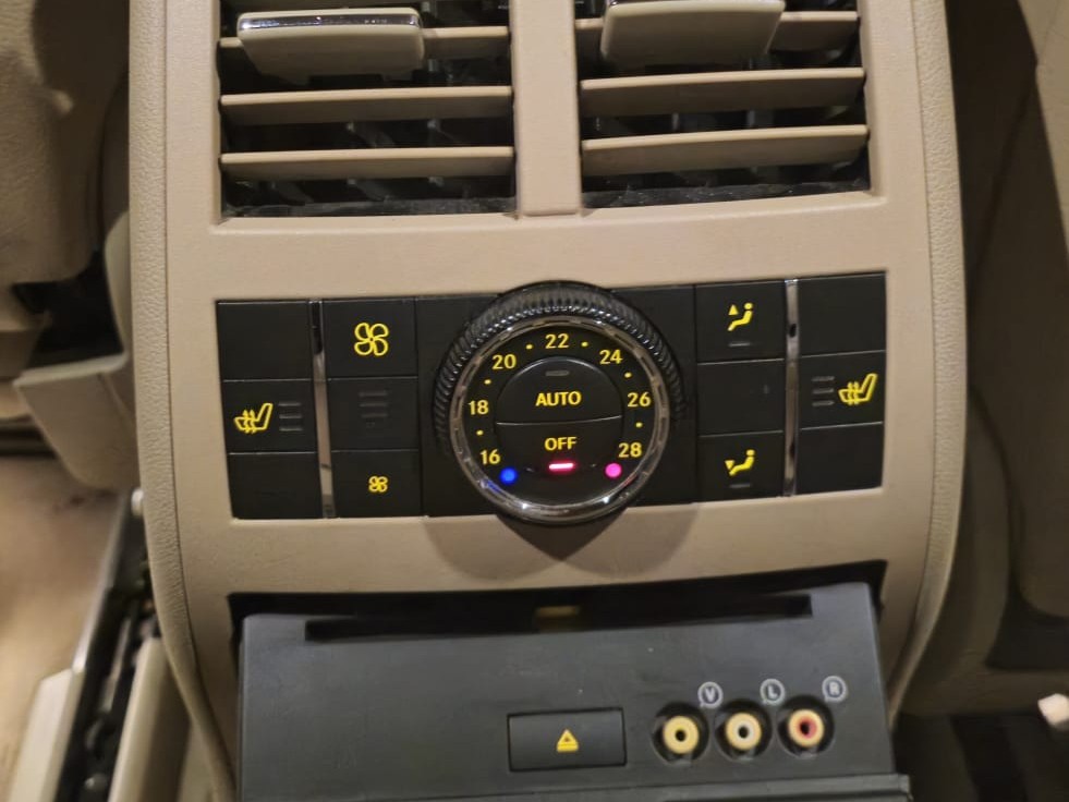 Mercedes-Benz GL-Class 500 2011 — photo 10 for sale in Qatar
