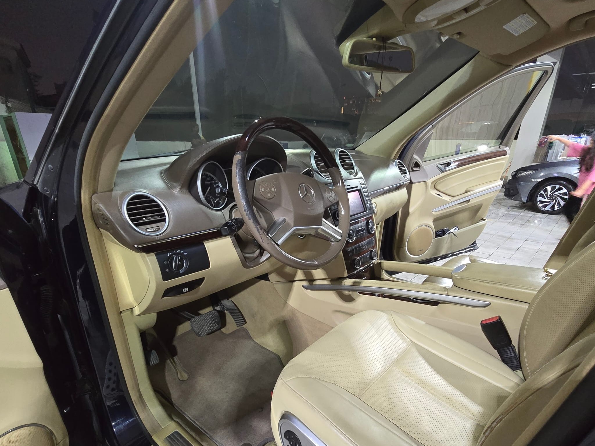 Mercedes-Benz GL-Class 500 2011 - Image 4