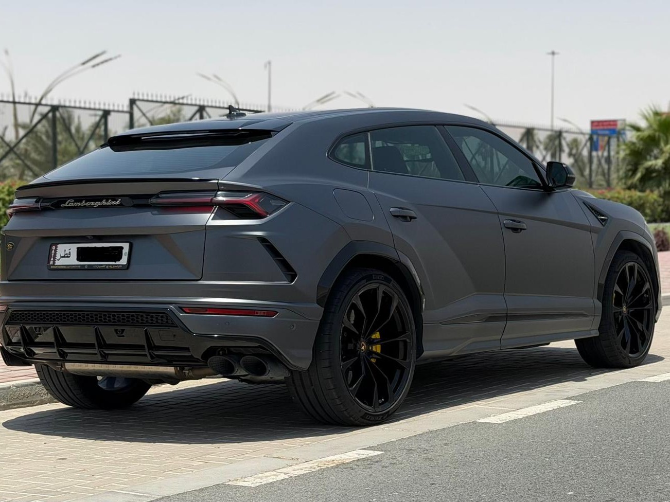 Lamborghini Urus 2020 - Image 2