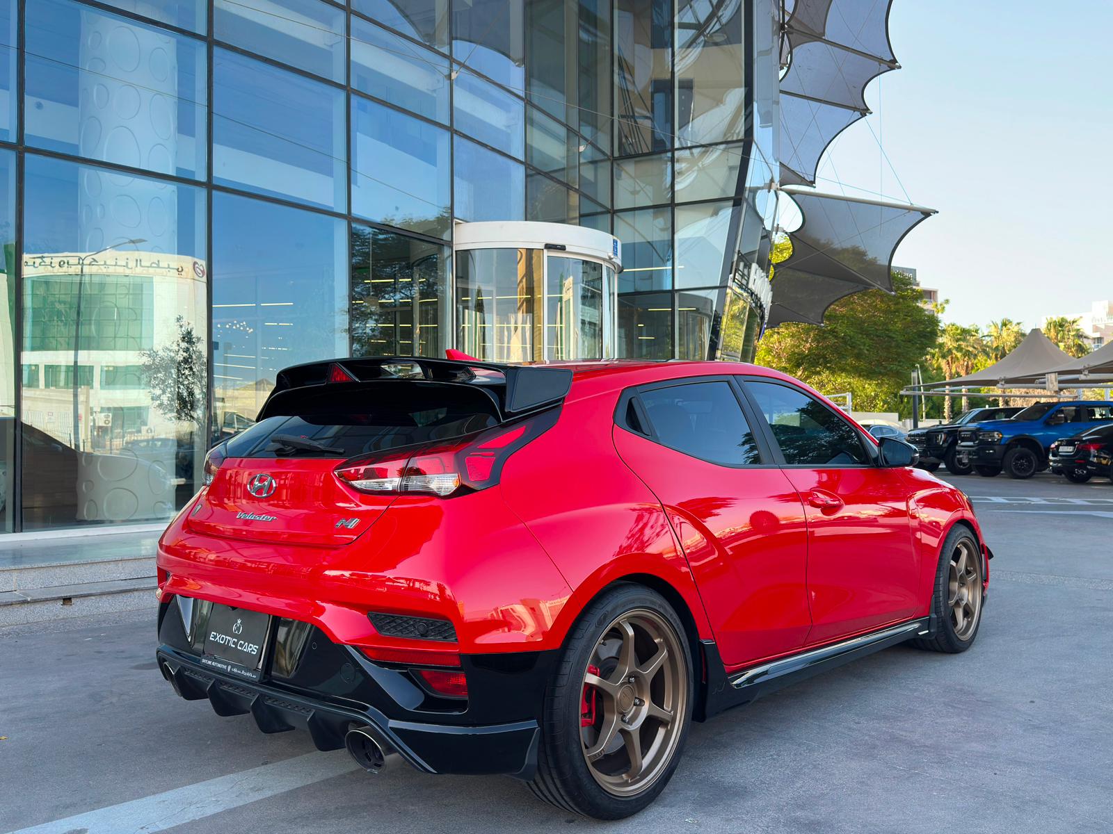 Hyundai Veloster 2019 — photo 9 for sale in Qatar