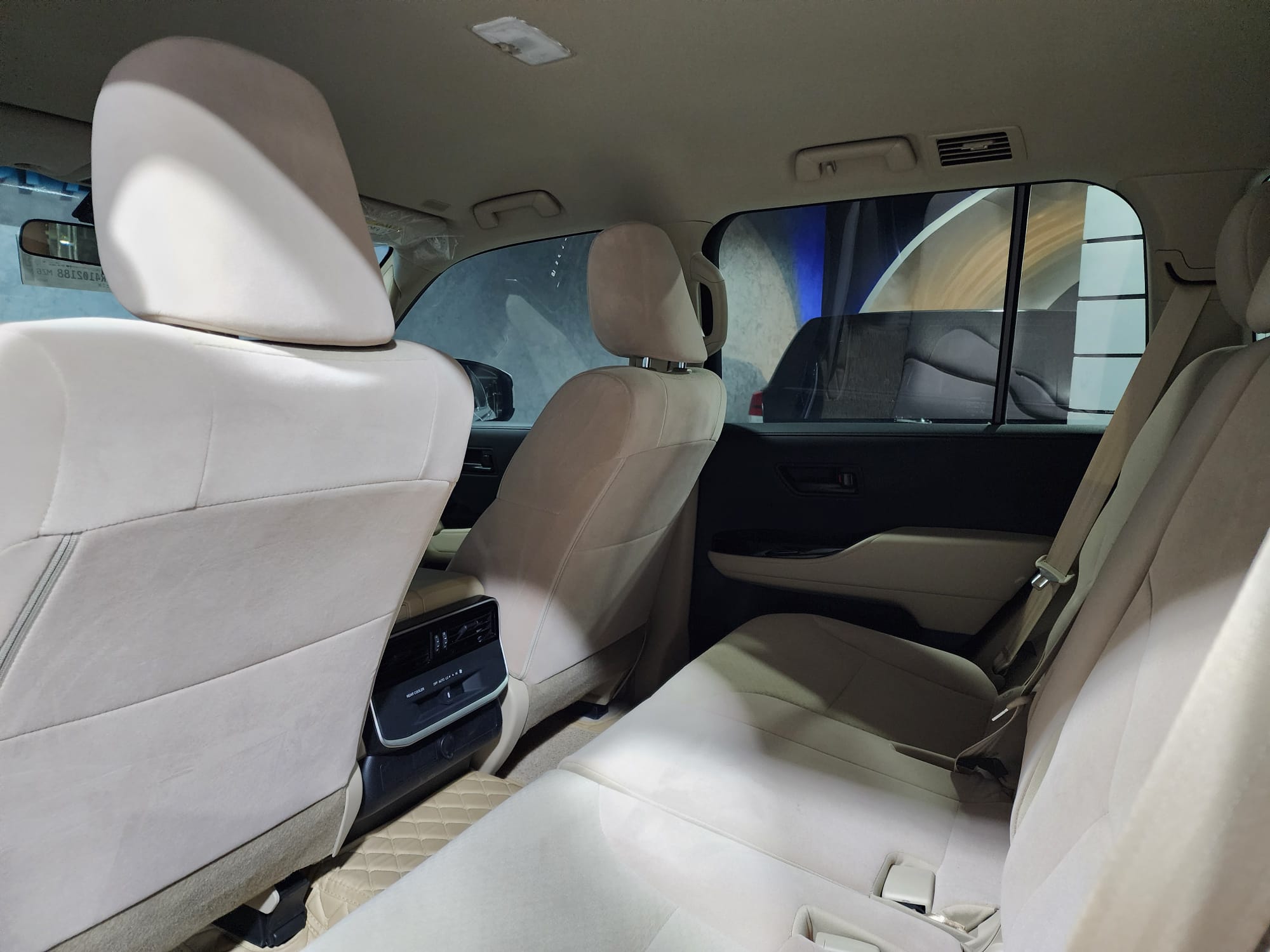 Toyota Land Cruiser GX.R 2024 - Image 3