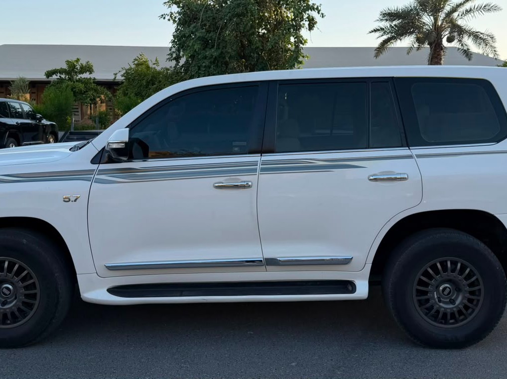Toyota Land Cruiser VX.R 2016 - Image 4