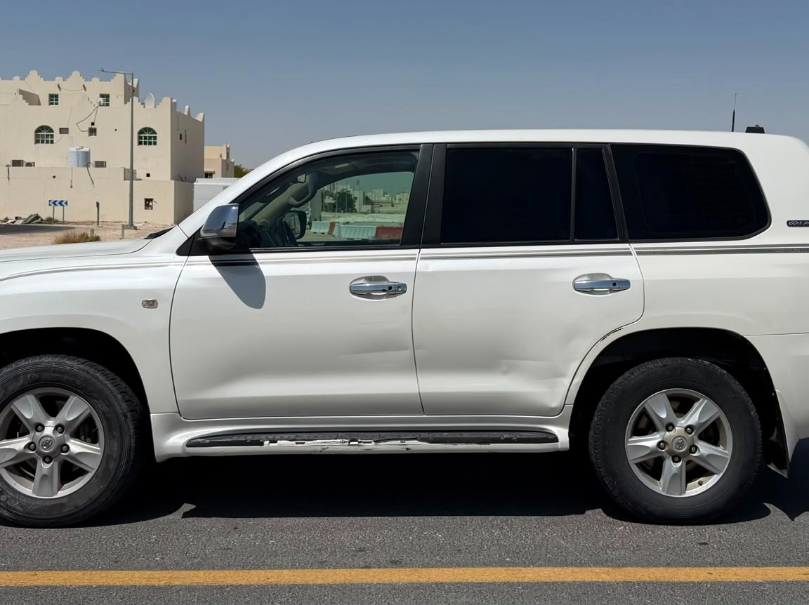 Toyota Land Cruiser VX.R 2011 — photo 9 for sale in Qatar