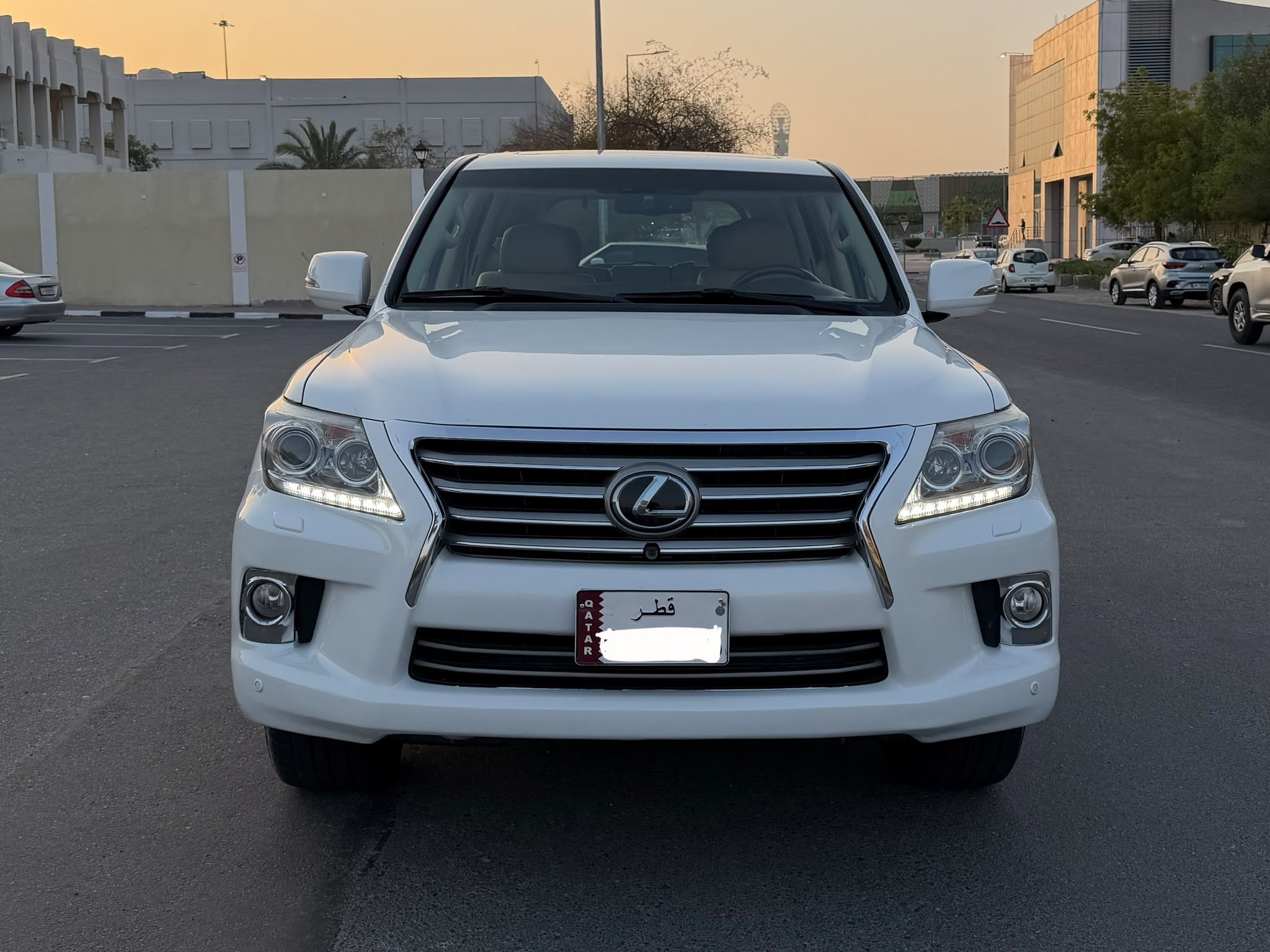 Lexus LX 570 2013 - Image 3