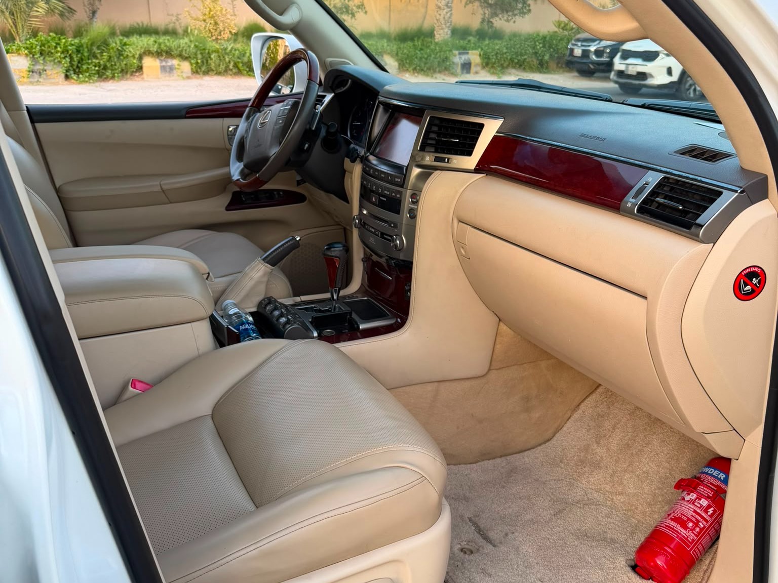 Lexus LX 570 2013 — photo 14 for sale in Qatar