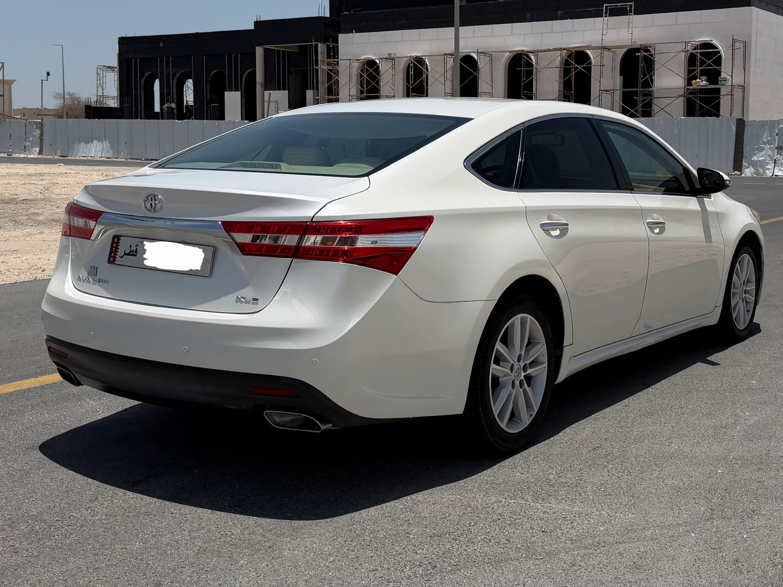 Toyota Avalon XLE 2013 — photo 11 for sale in Qatar