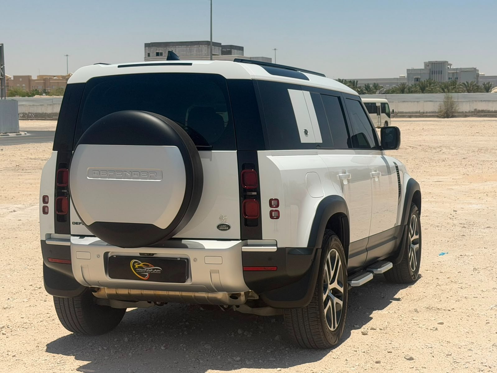 Land Rover Defender 110 S 2023 — photo 10 for sale in Qatar