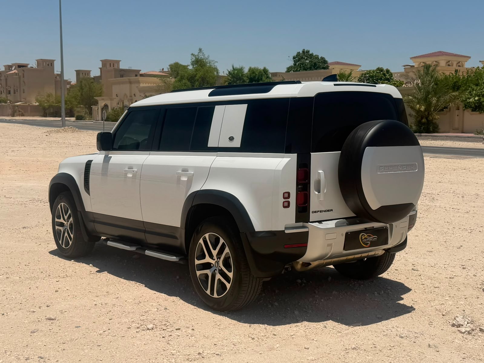 Land Rover Defender 110 S 2023 — photo 11 for sale in Qatar