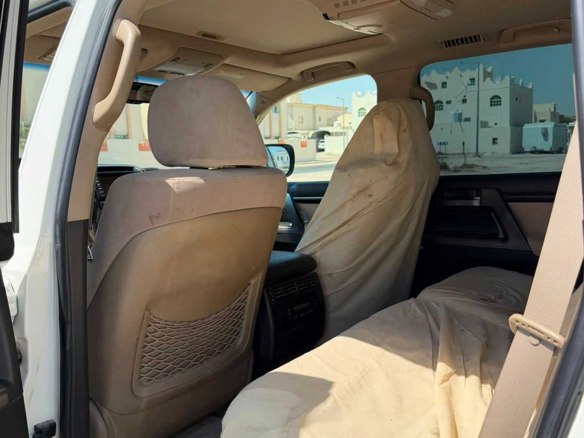 Toyota Land Cruiser VX.R 2011 - Image 4