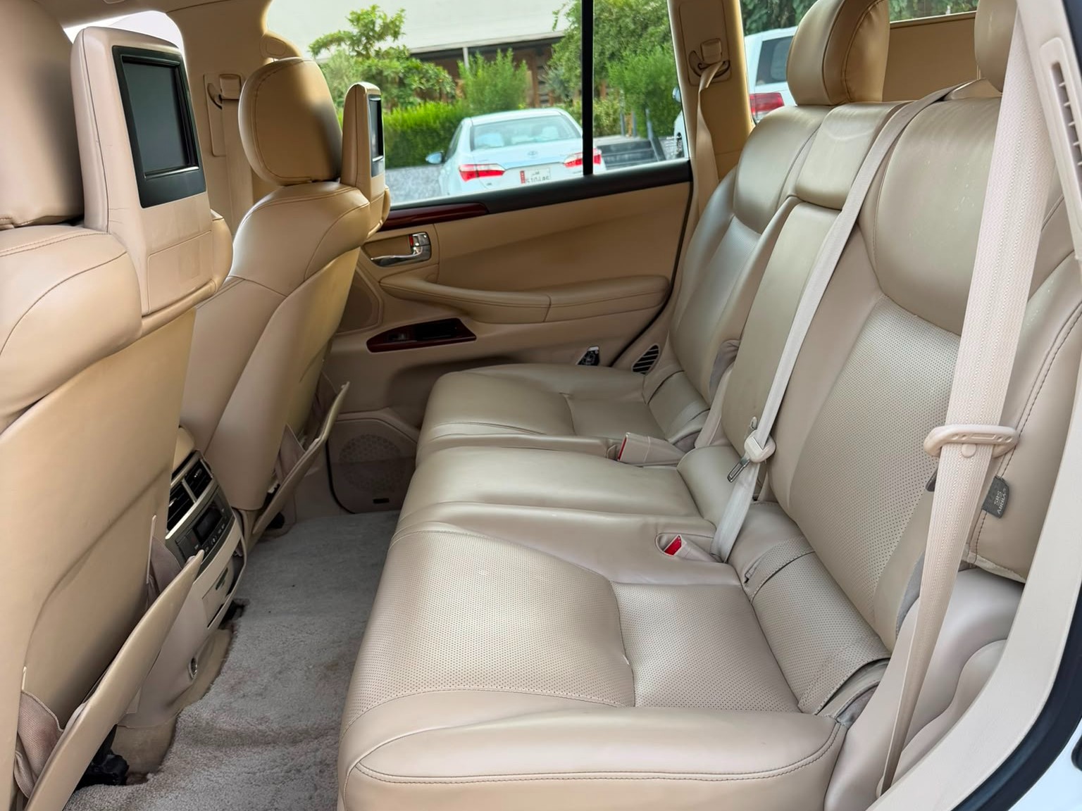 Lexus LX 570 2013 - Image 2