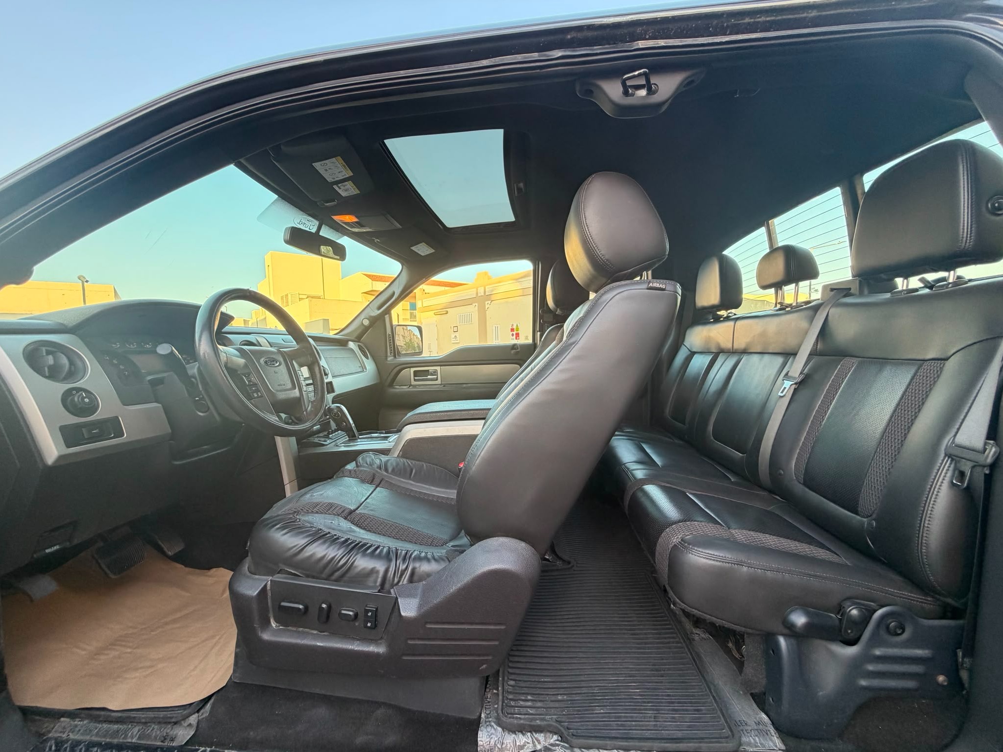 Ford Raptor 2014 - Image 4