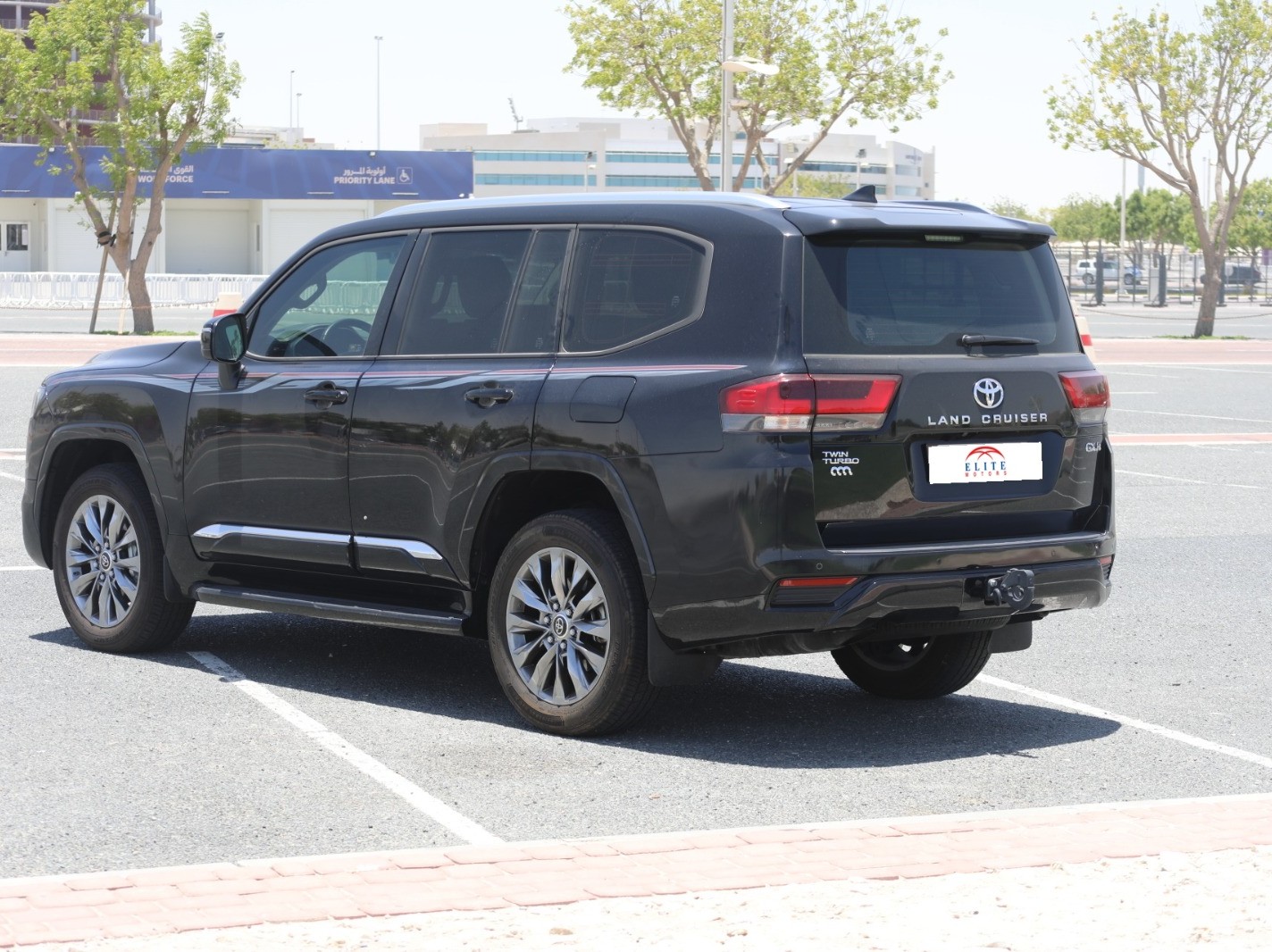 Toyota Land Cruiser GXR Twin Turbo 2024 - Image 2