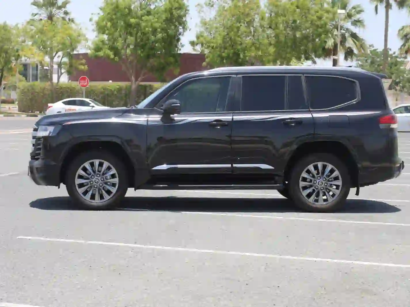 Toyota Land Cruiser GXR Twin Turbo 2024 — photo 9 for sale in Qatar