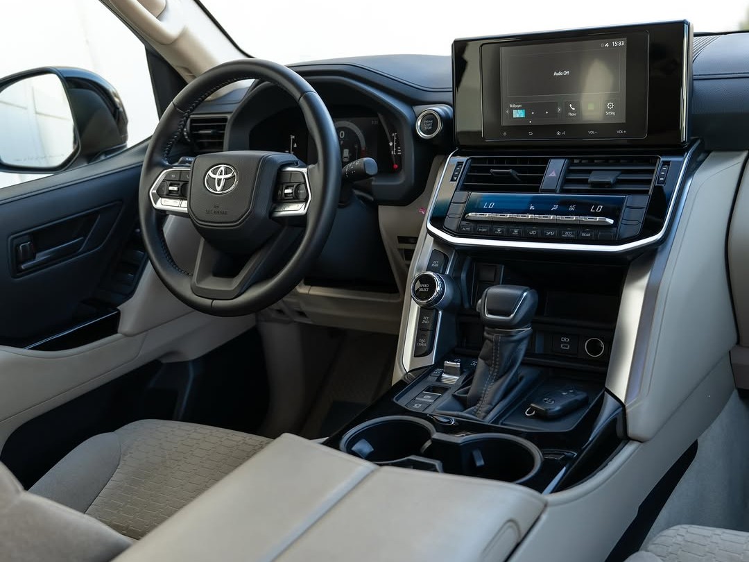 Toyota Land Cruiser GX.R 2025 - Image 4