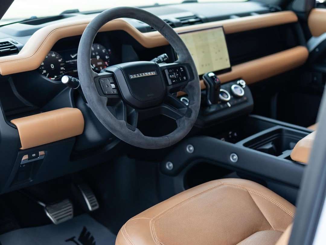 Land Rover Defender 90 2023 — photo 9 for sale in Qatar