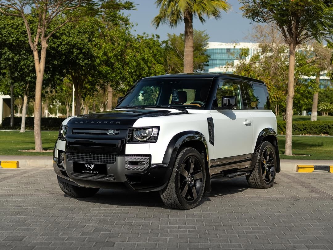 Land Rover Defender 90 2023