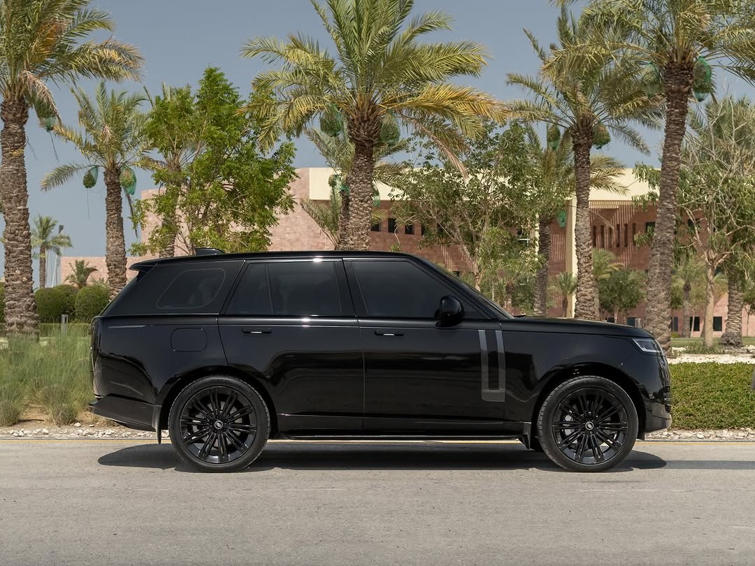Land Rover Range Rover HSE 2023 — photo 11 for sale in Qatar