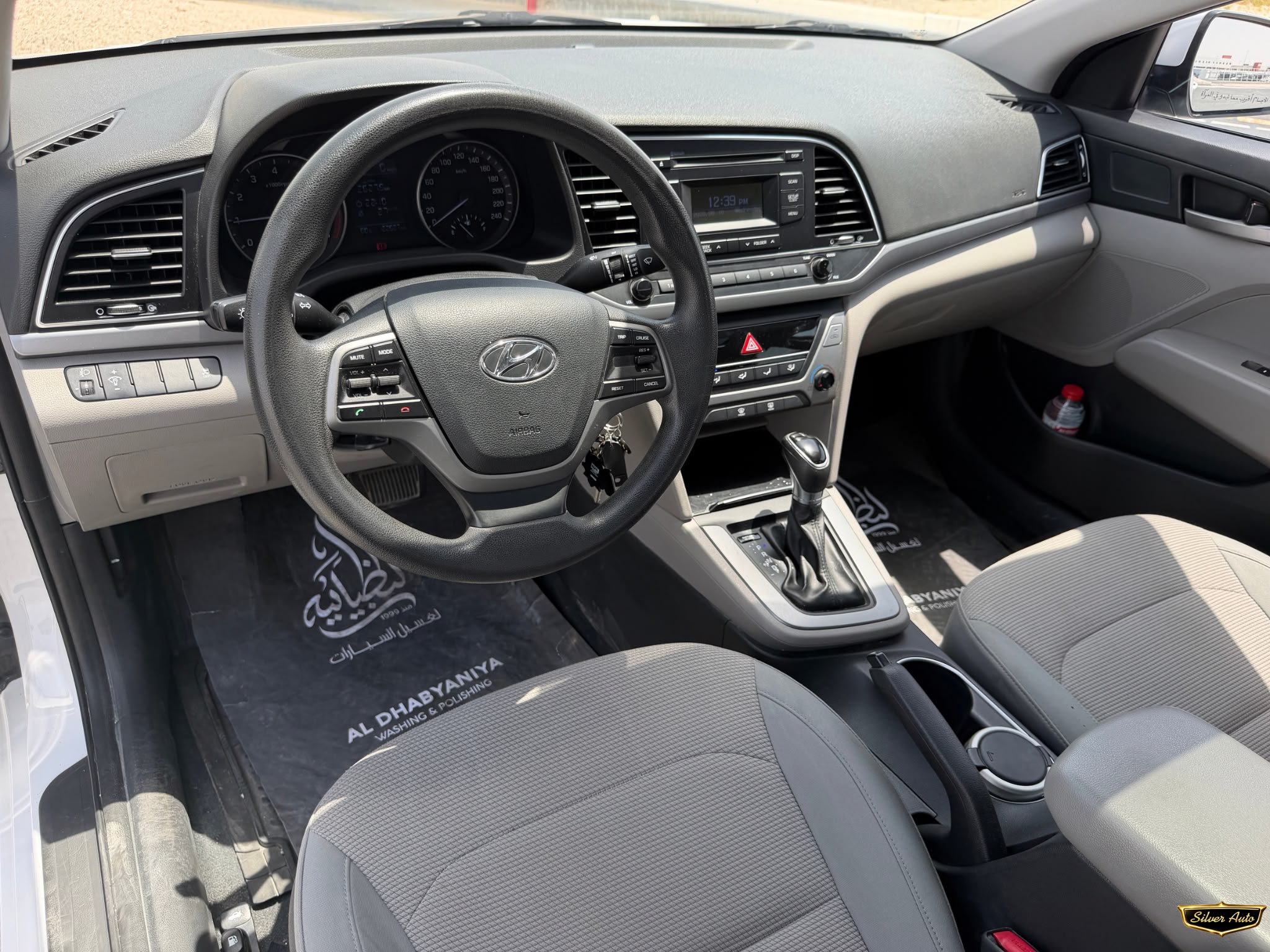 Hyundai Elantra 2017 — photo 10 for sale in Qatar