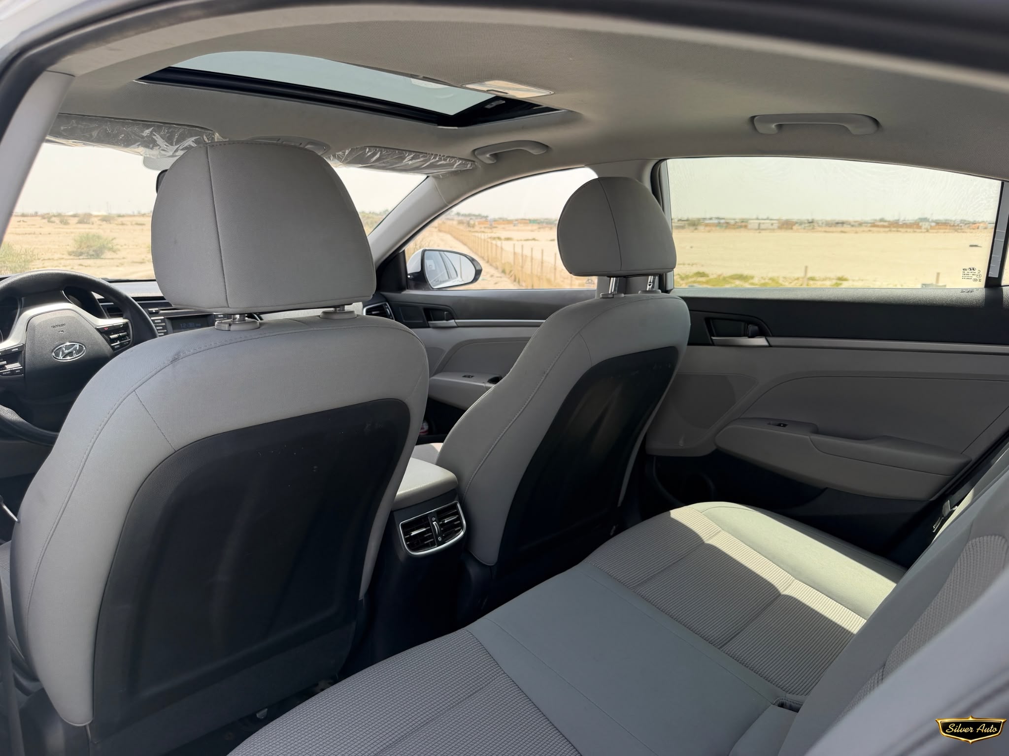 Hyundai Elantra 2017 — photo 12 for sale in Qatar