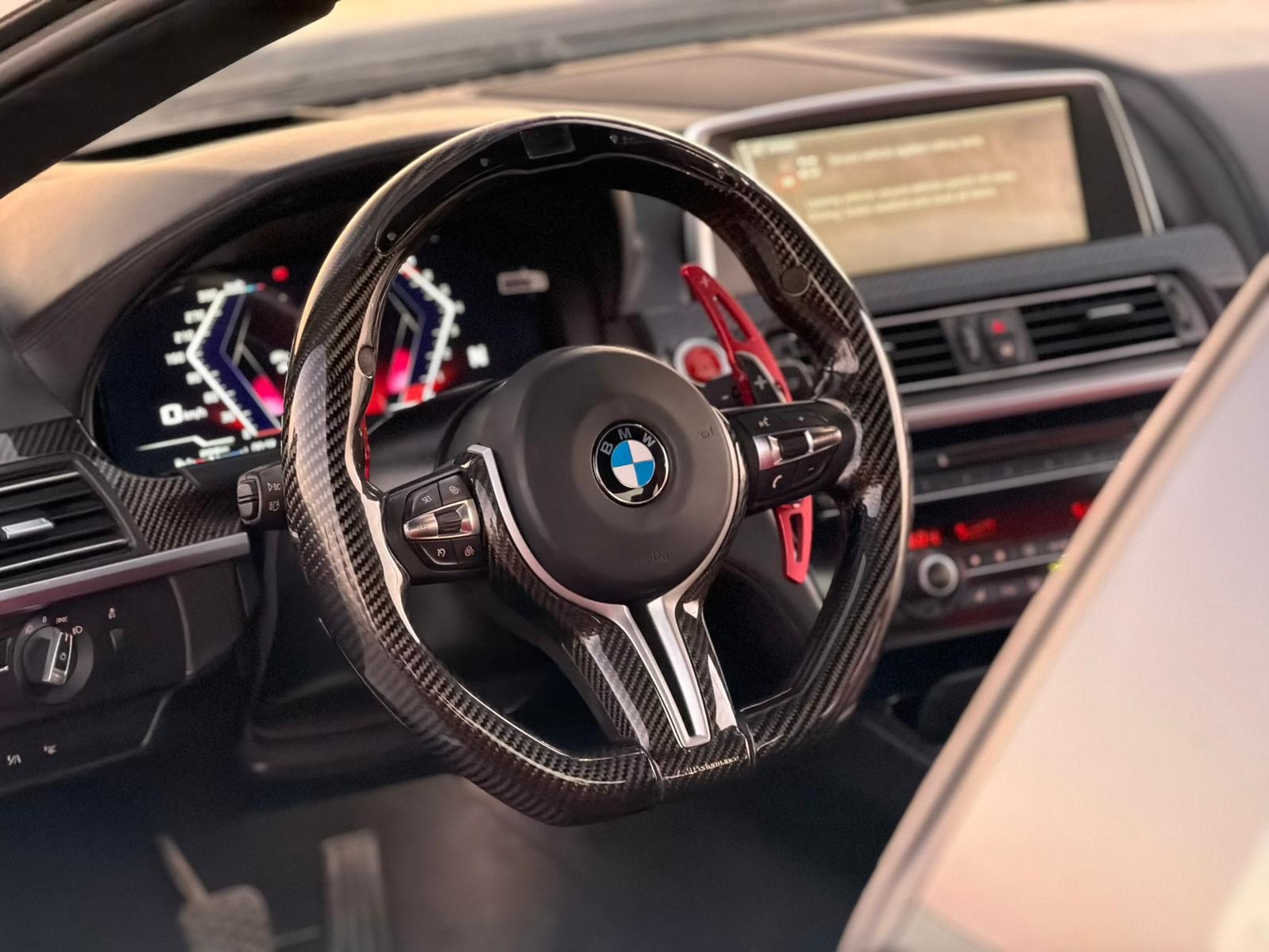 BMW M-Series 6. 2013 - Image 2
